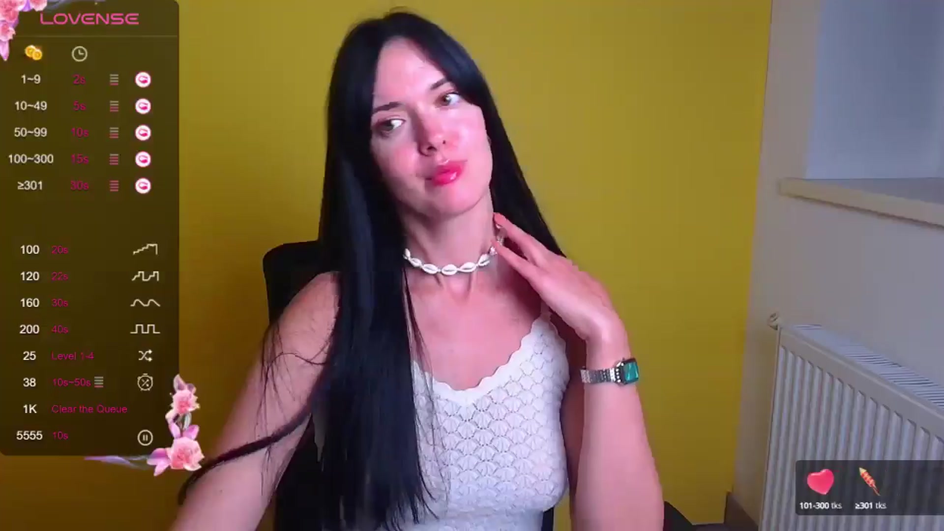 Gallery image thumbnail from Black_Red's myfreecams stream on, 09/08/2024, 21:18 image 17 of 20