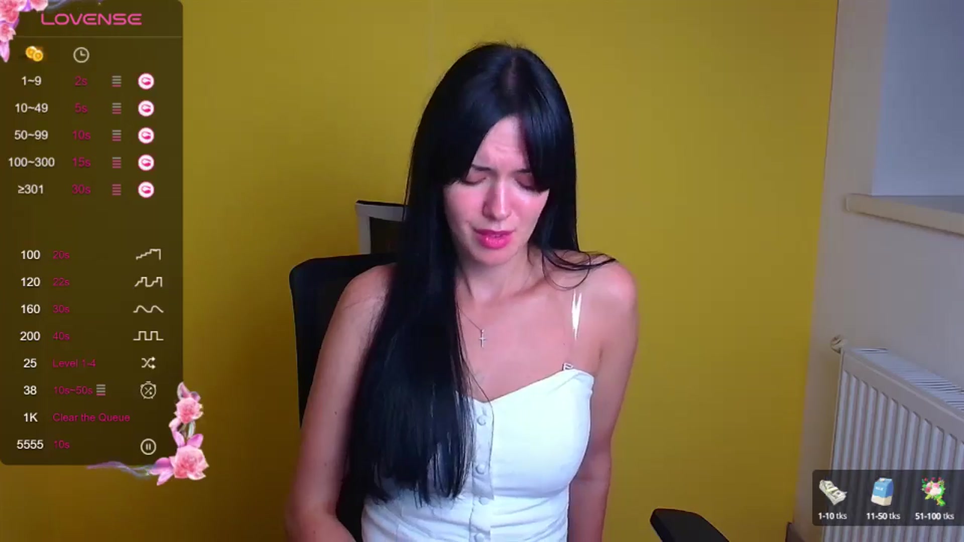 Gallery image thumbnail from Black_Red's myfreecams stream on, 09/11/2024, 21:10 image 13 of 20