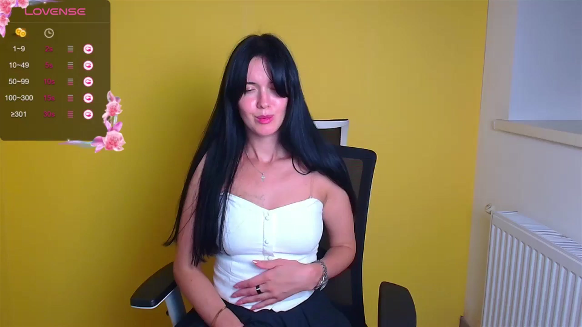 Gallery image thumbnail from Black_Red's myfreecams stream on, 09/11/2024, 23:58 image 9 of 20