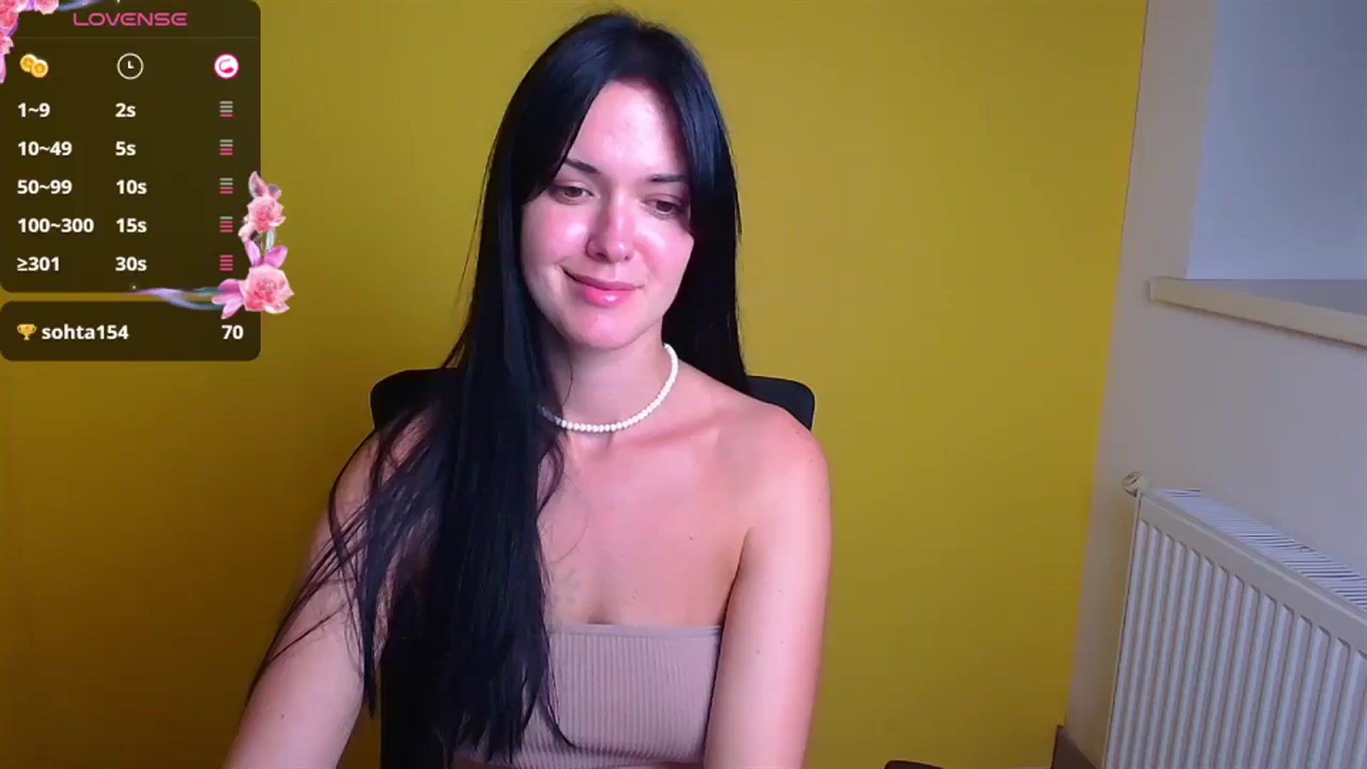 Gallery image thumbnail from Black_Red's myfreecams stream on, 09/14/2024, 12:53 image 8 of 20