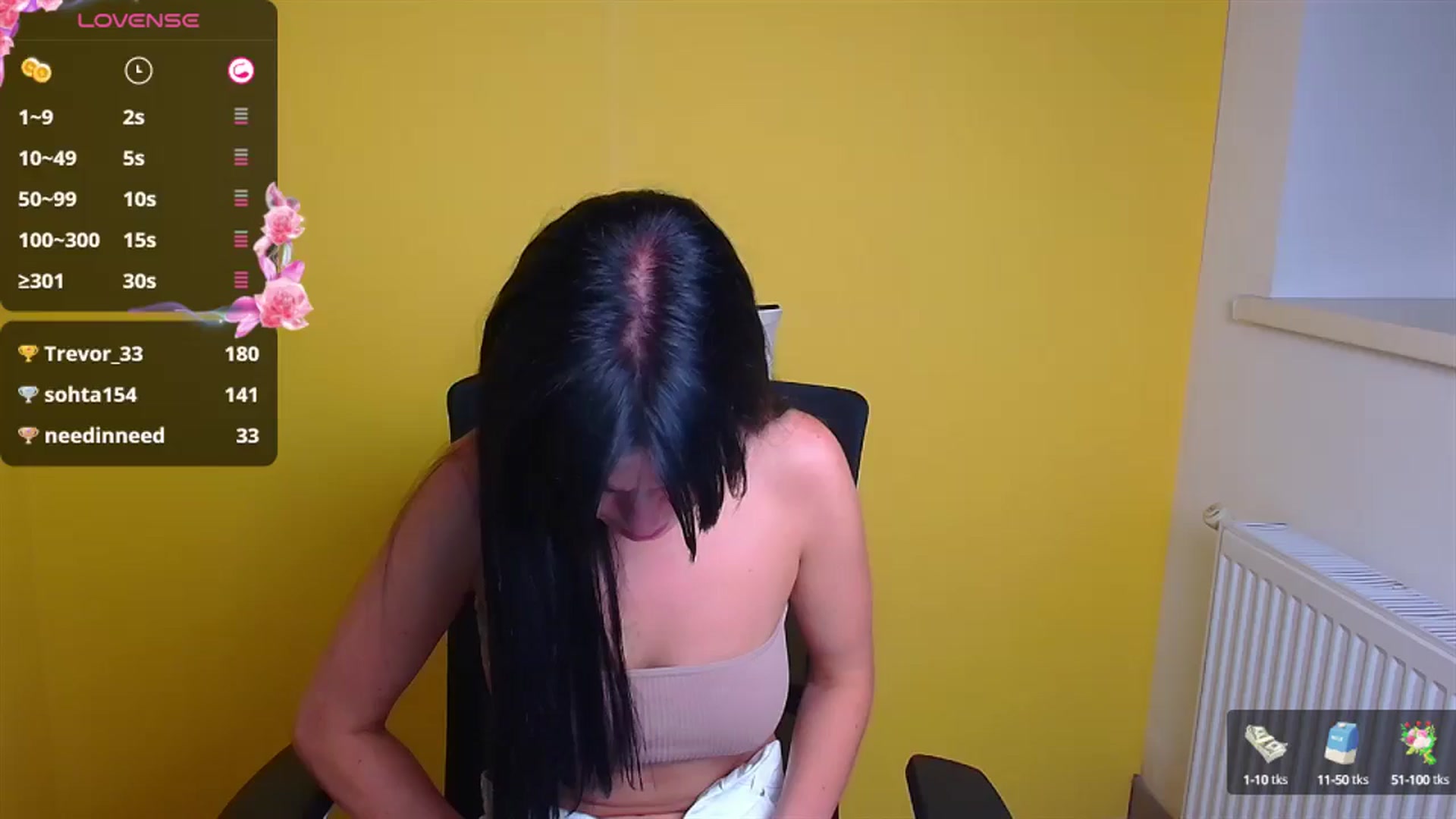 Gallery image thumbnail from Black_Red's myfreecams stream on, 09/14/2024, 12:53 image 19 of 20
