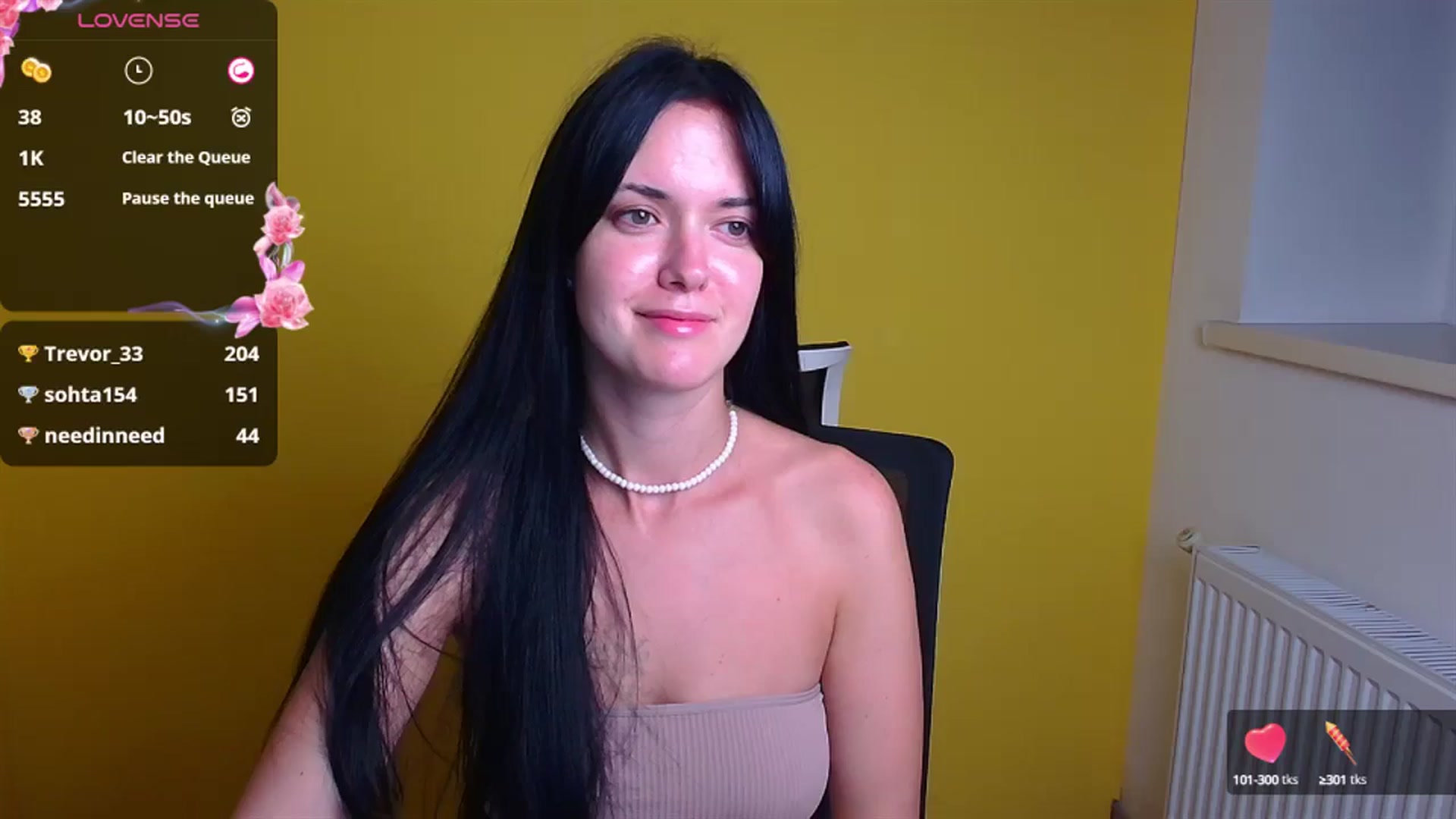 Gallery image thumbnail from Black_Red's myfreecams stream on, 09/14/2024, 14:22 image 1 of 20