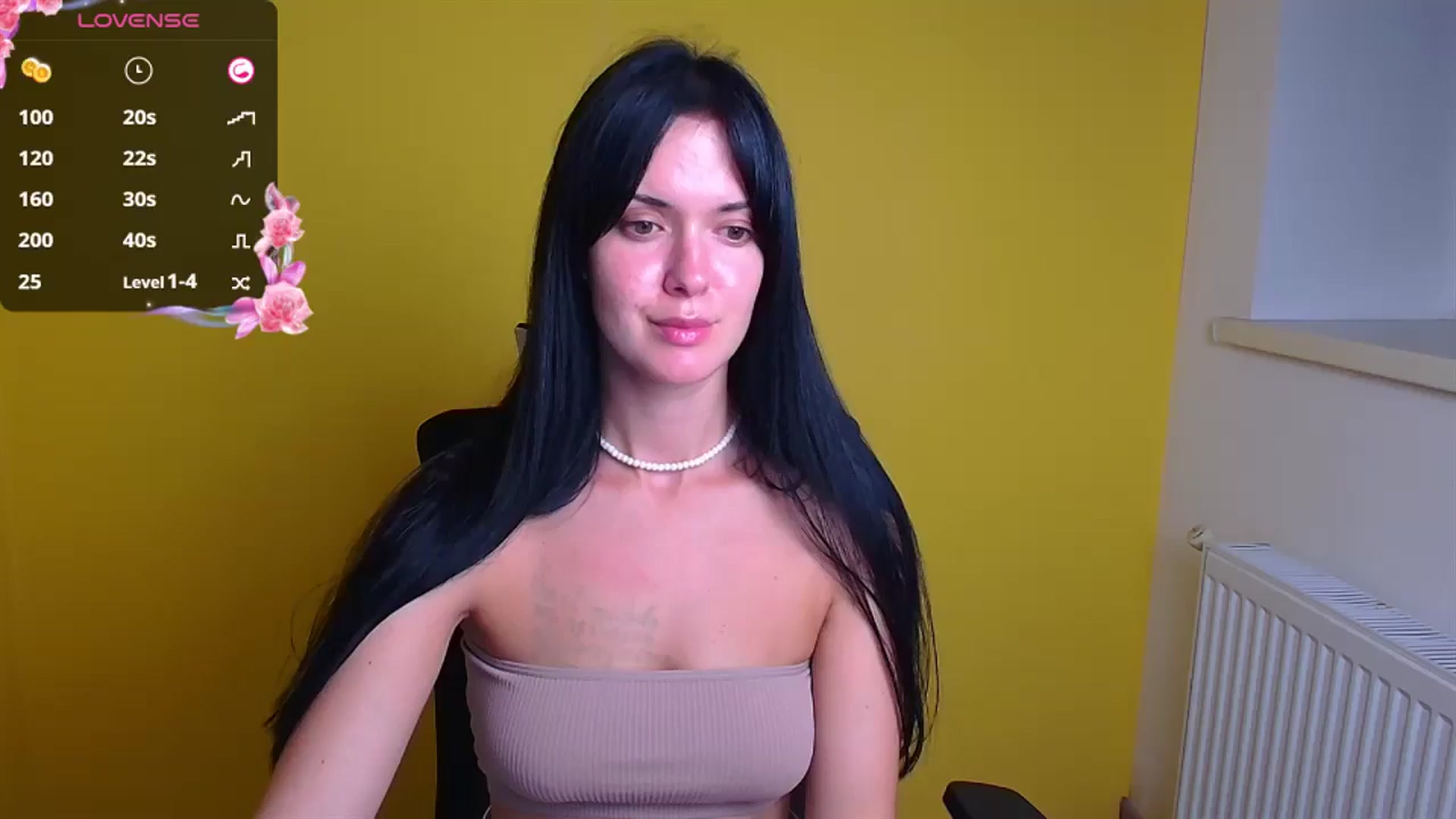 Gallery image thumbnail from Black_Red's myfreecams stream on, 09/14/2024, 14:47 image 15 of 20
