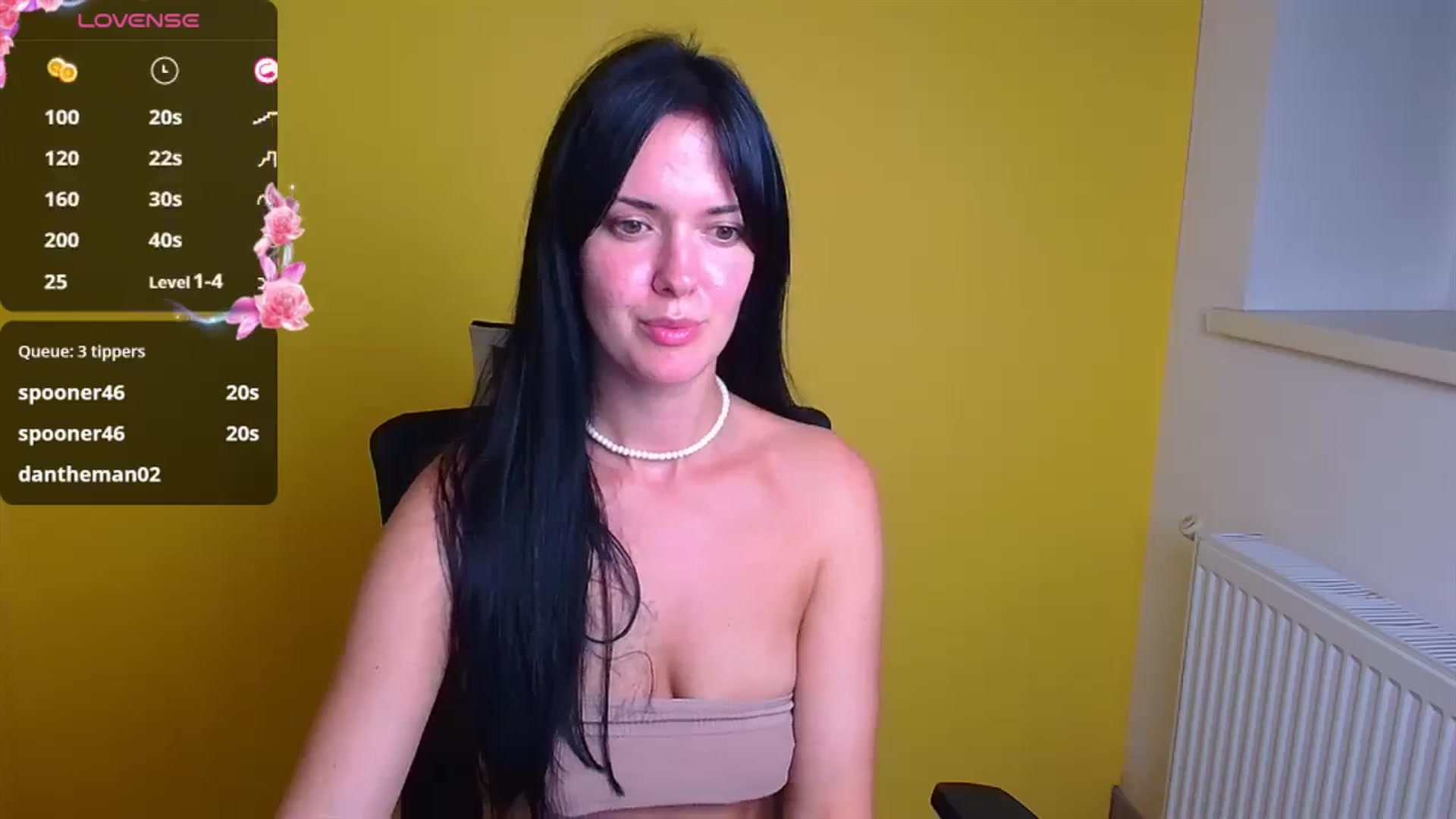 Gallery image thumbnail from Black_Red's myfreecams stream on, 09/14/2024, 15:44 image 18 of 20