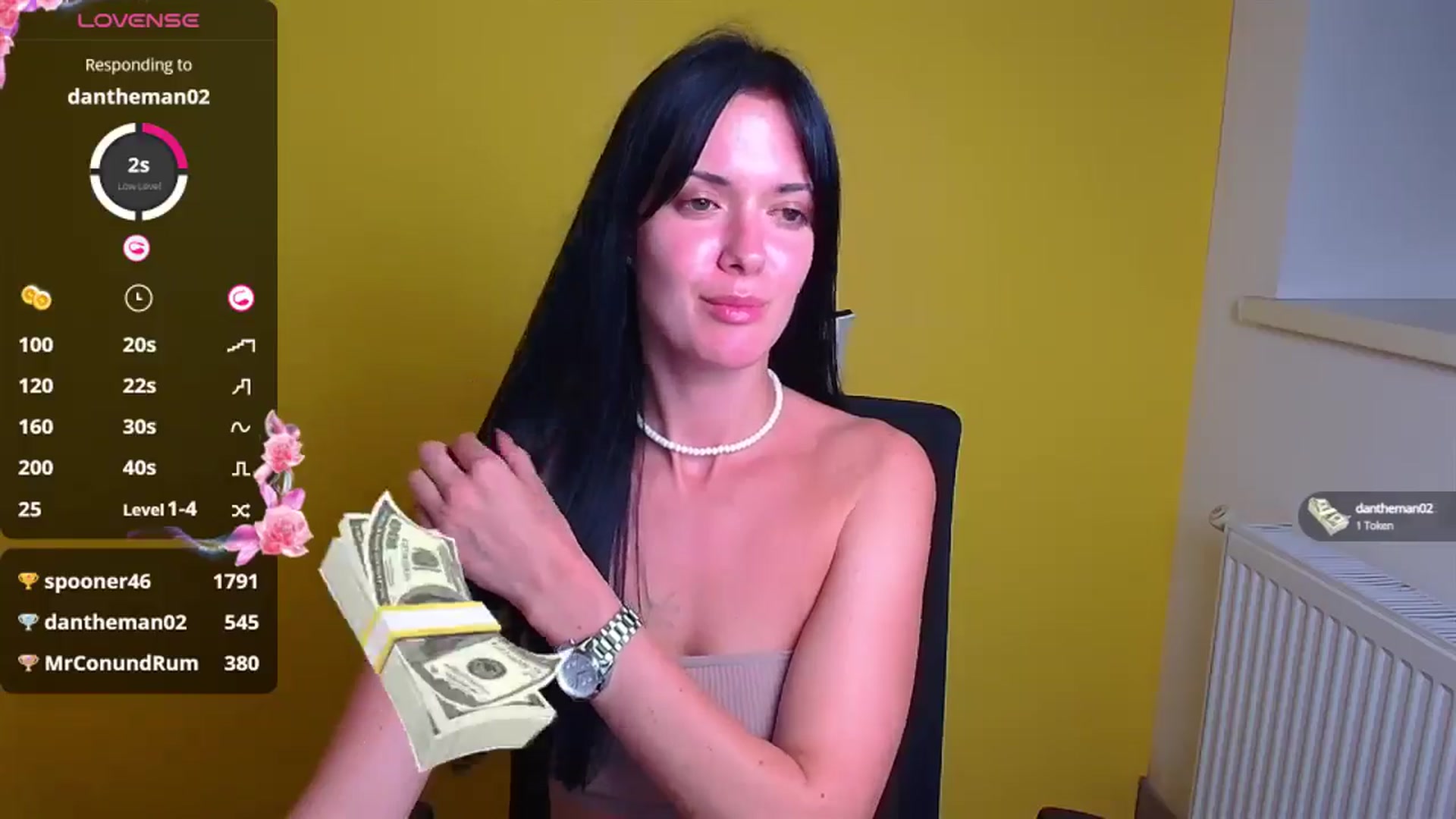 Gallery image thumbnail from Black_Red's myfreecams stream on, 09/14/2024, 17:02 image 17 of 20