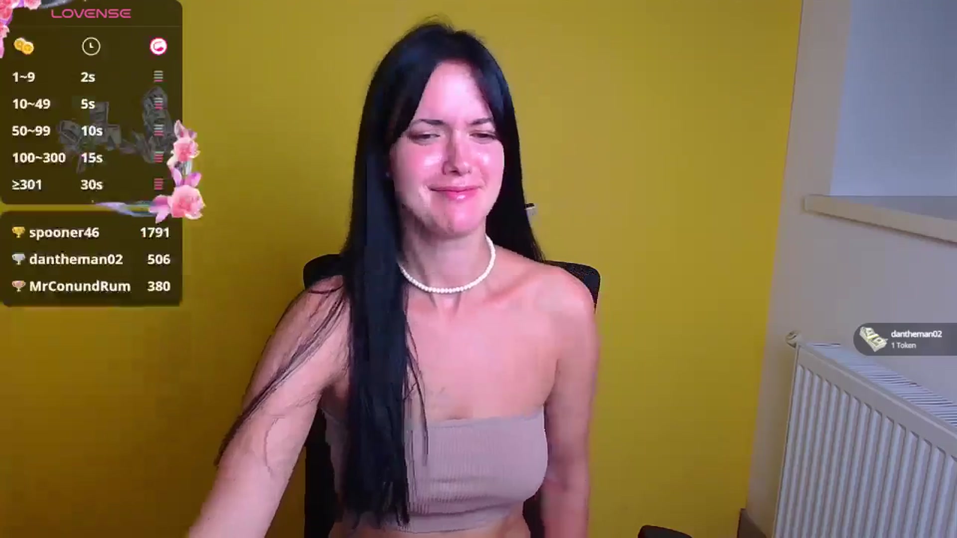 Gallery image thumbnail from Black_Red's myfreecams stream on, 09/14/2024, 17:02 image 9 of 20