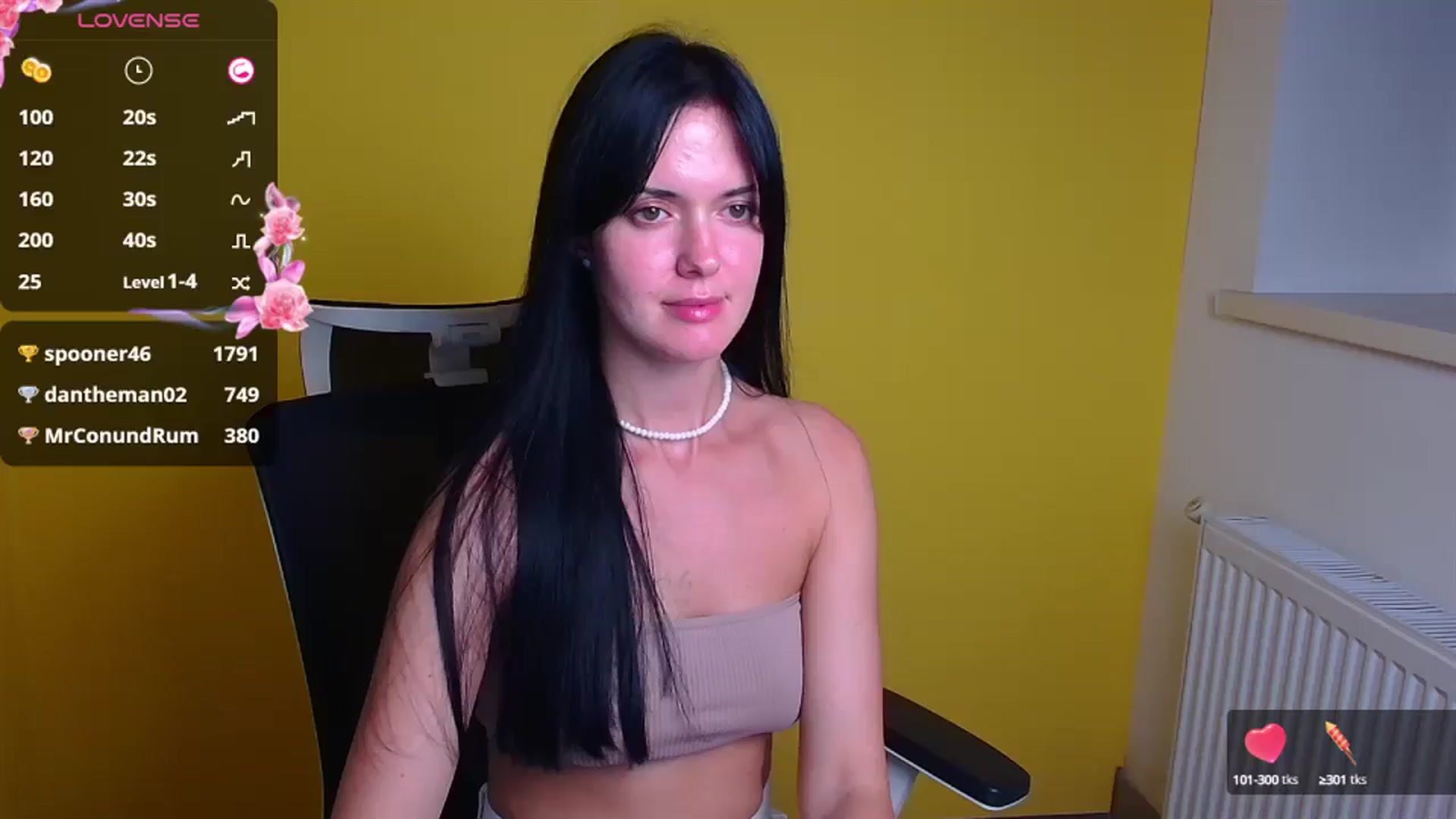 Gallery image thumbnail from Black_Red's myfreecams stream on, 09/14/2024, 17:41 image 16 of 20