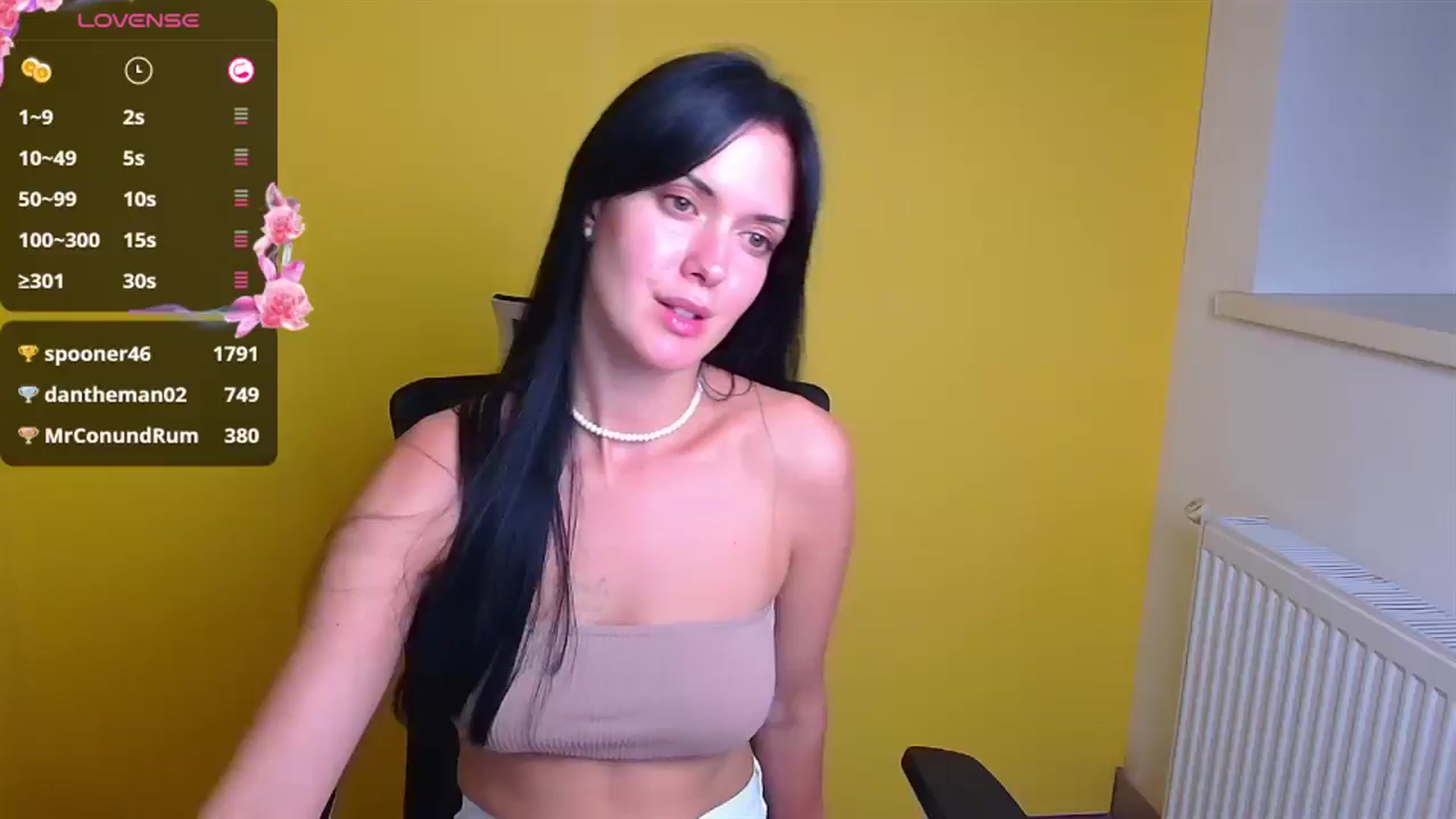 Gallery image thumbnail from Black_Red's myfreecams stream on, 09/14/2024, 17:41 image 17 of 20