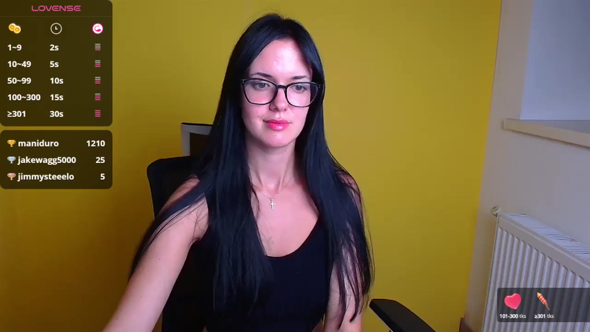 Gallery image thumbnail from Black_Red's myfreecams stream on, 09/15/2024, 15:49 image 11 of 20