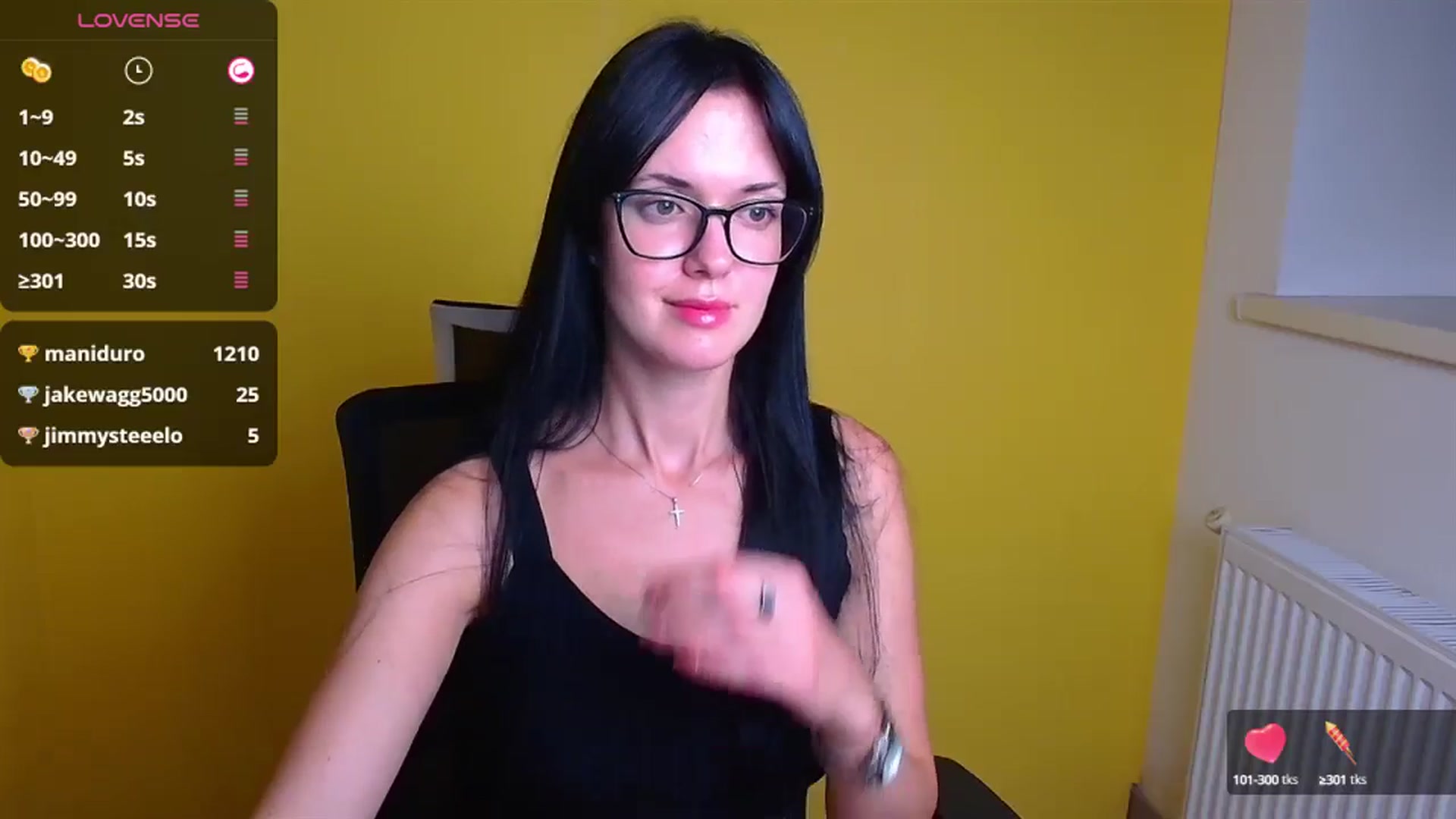 Gallery image thumbnail from Black_Red's myfreecams stream on, 09/15/2024, 15:49 image 2 of 20