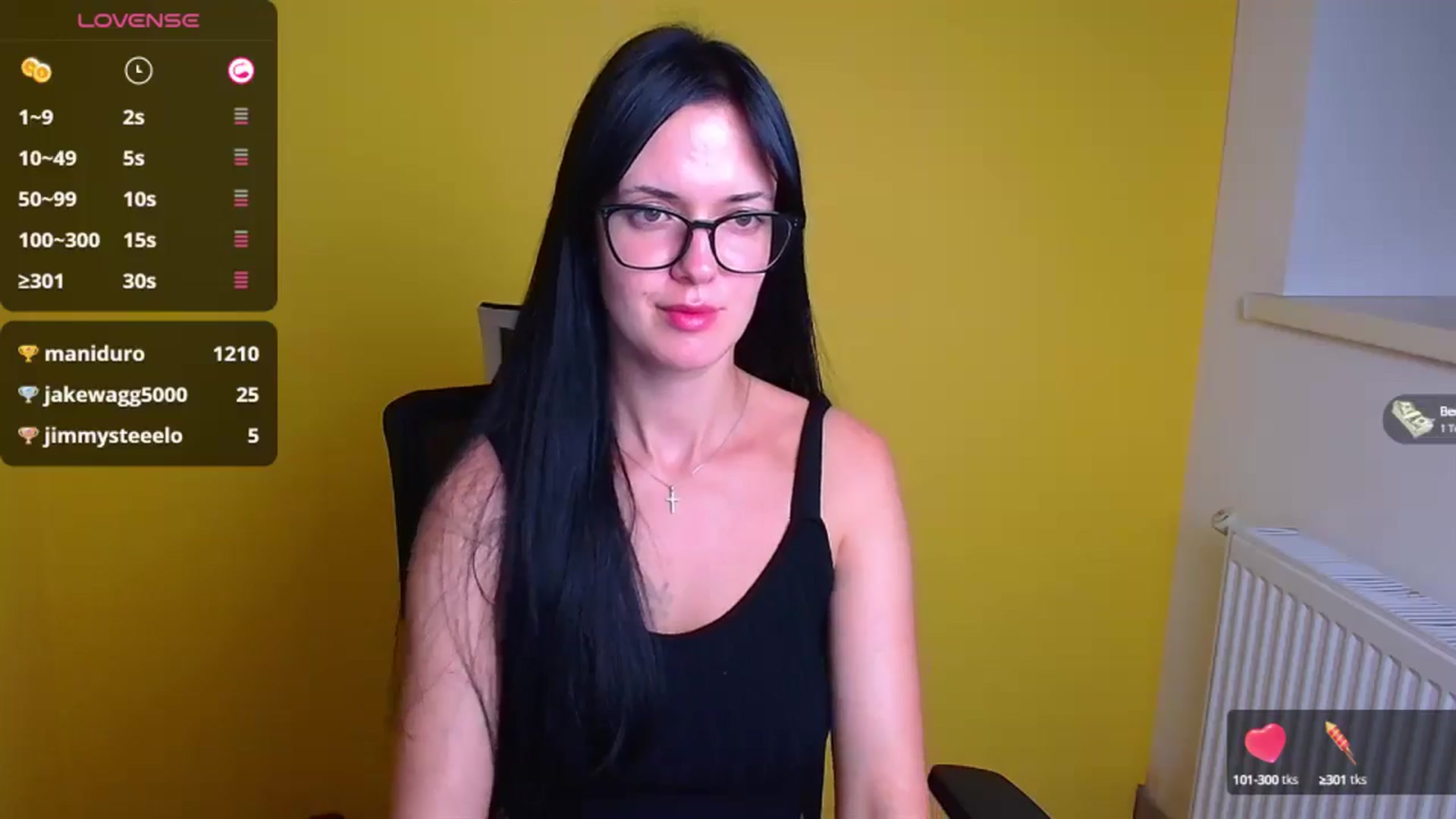Gallery image thumbnail from Black_Red's myfreecams stream on, 09/15/2024, 15:49 image 13 of 20