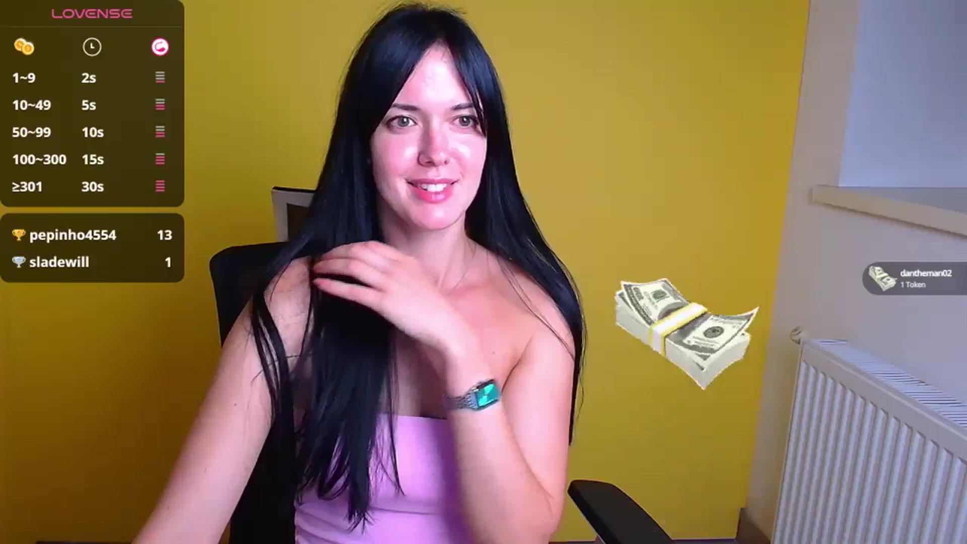Gallery image thumbnail from Black_Red's myfreecams stream on, 09/17/2024, 04:26 image 10 of 20