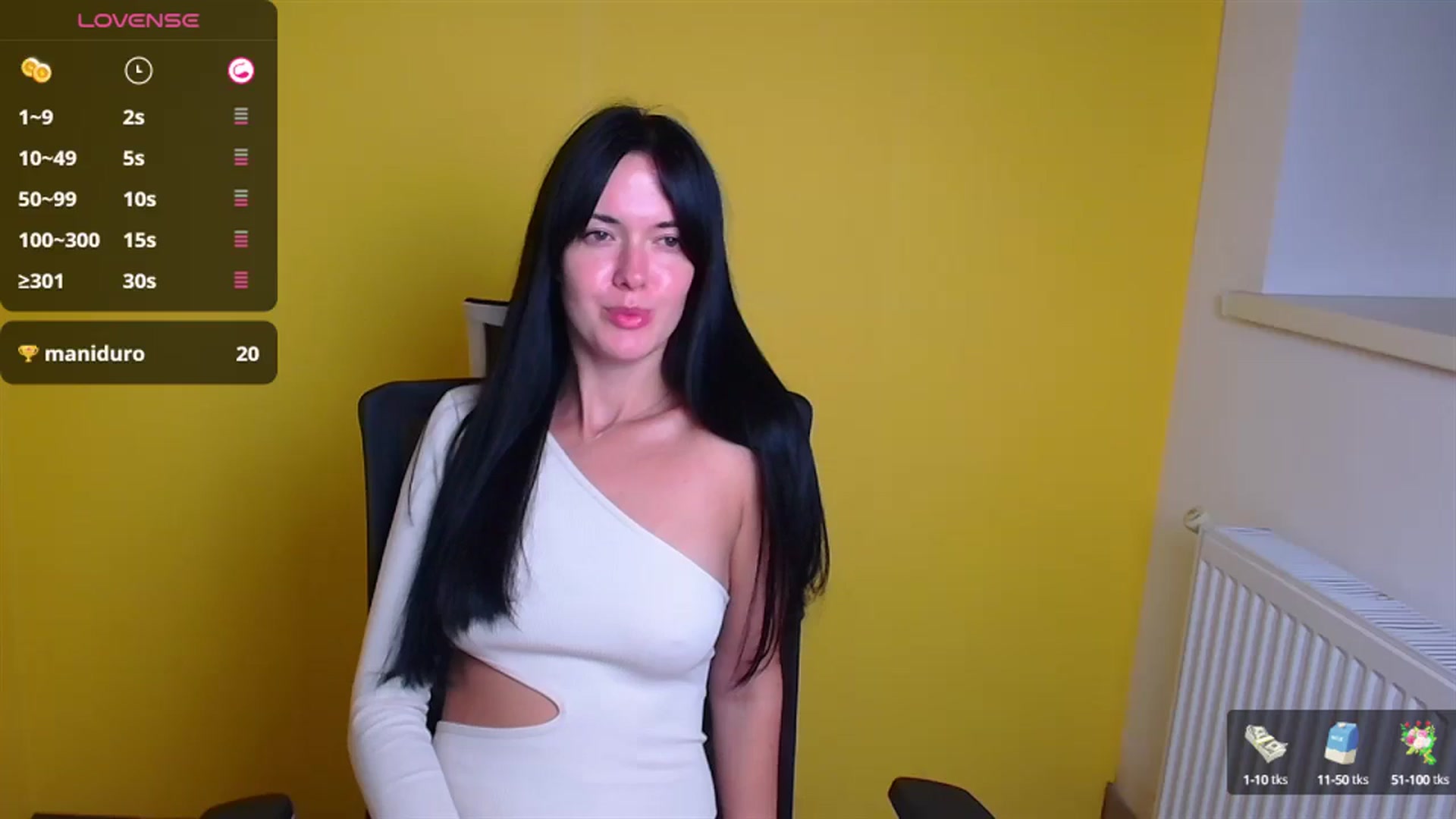 Gallery image thumbnail from Black_Red's myfreecams stream on, 09/20/2024, 13:22 image 17 of 20