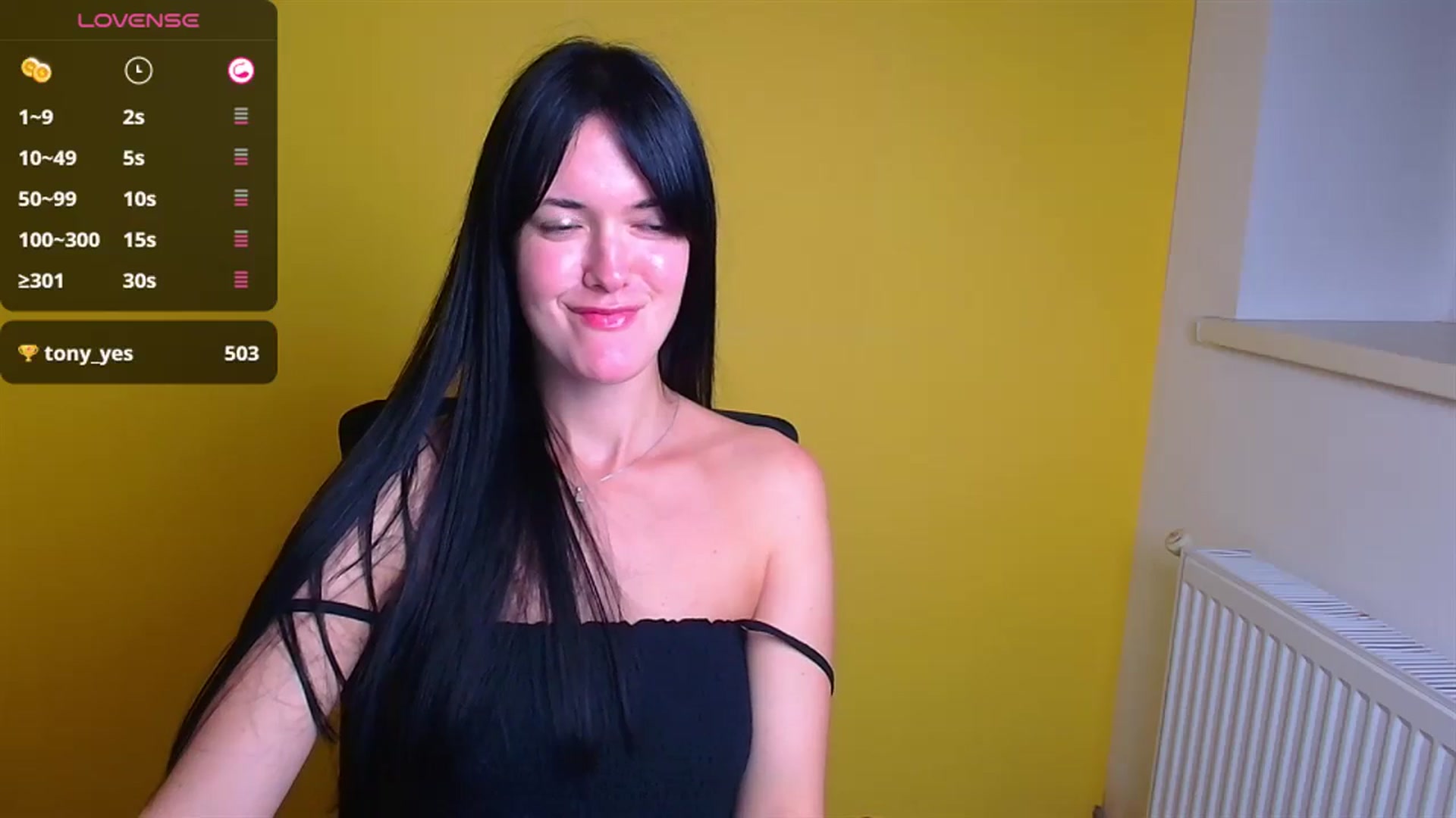 Gallery image thumbnail from Black_Red's myfreecams stream on, 09/21/2024, 08:25 image 10 of 20