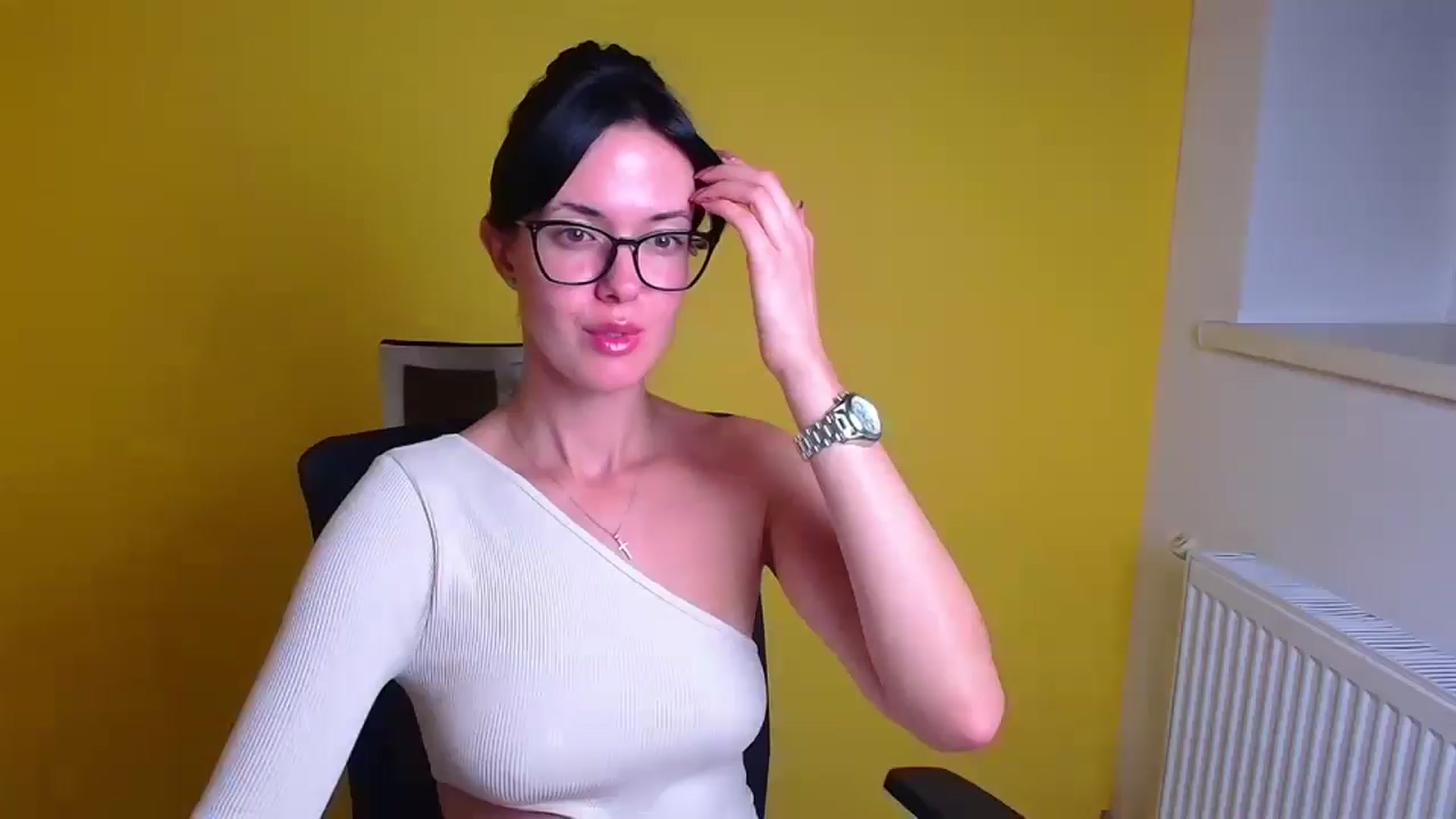 Gallery image thumbnail from Black_Red's myfreecams stream on, 09/23/2024, 19:18 image 3 of 20