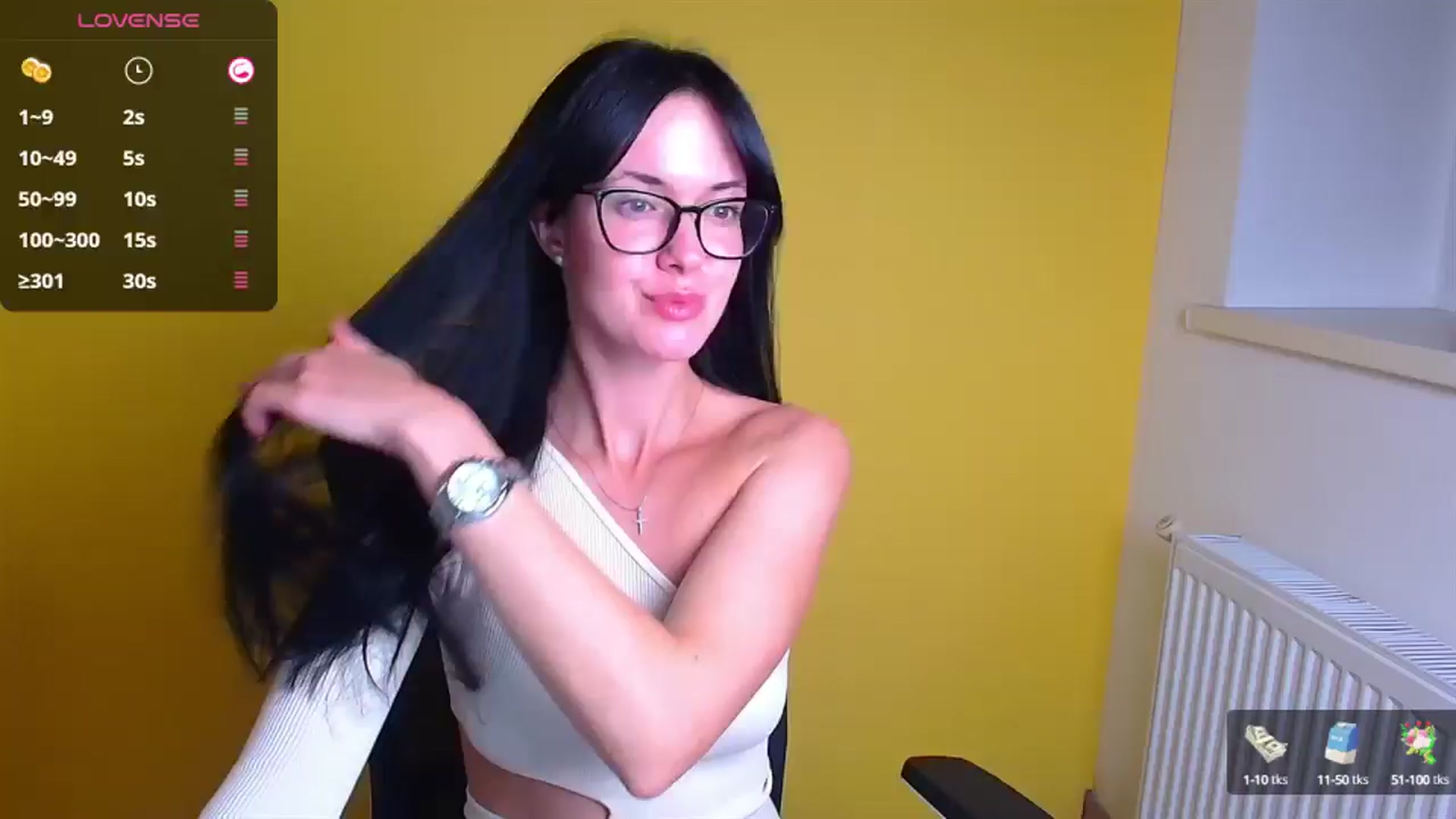 Gallery image thumbnail from Black_Red's myfreecams stream on, 09/23/2024, 19:42 image 19 of 20