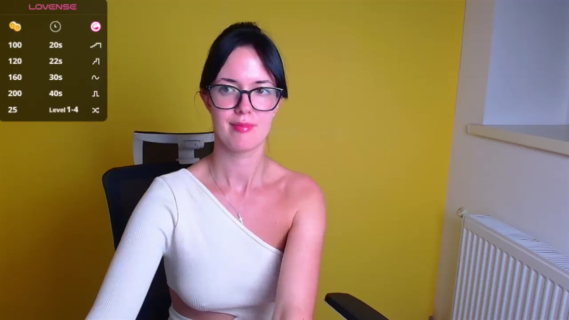 Gallery image thumbnail from Black_Red's myfreecams stream on, 09/23/2024, 23:45 image 11 of 20