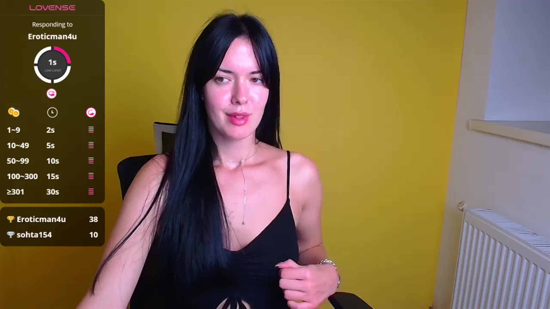 Gallery image thumbnail from Black_Red's myfreecams stream on, 09/27/2024, 12:15 image 10 of 20