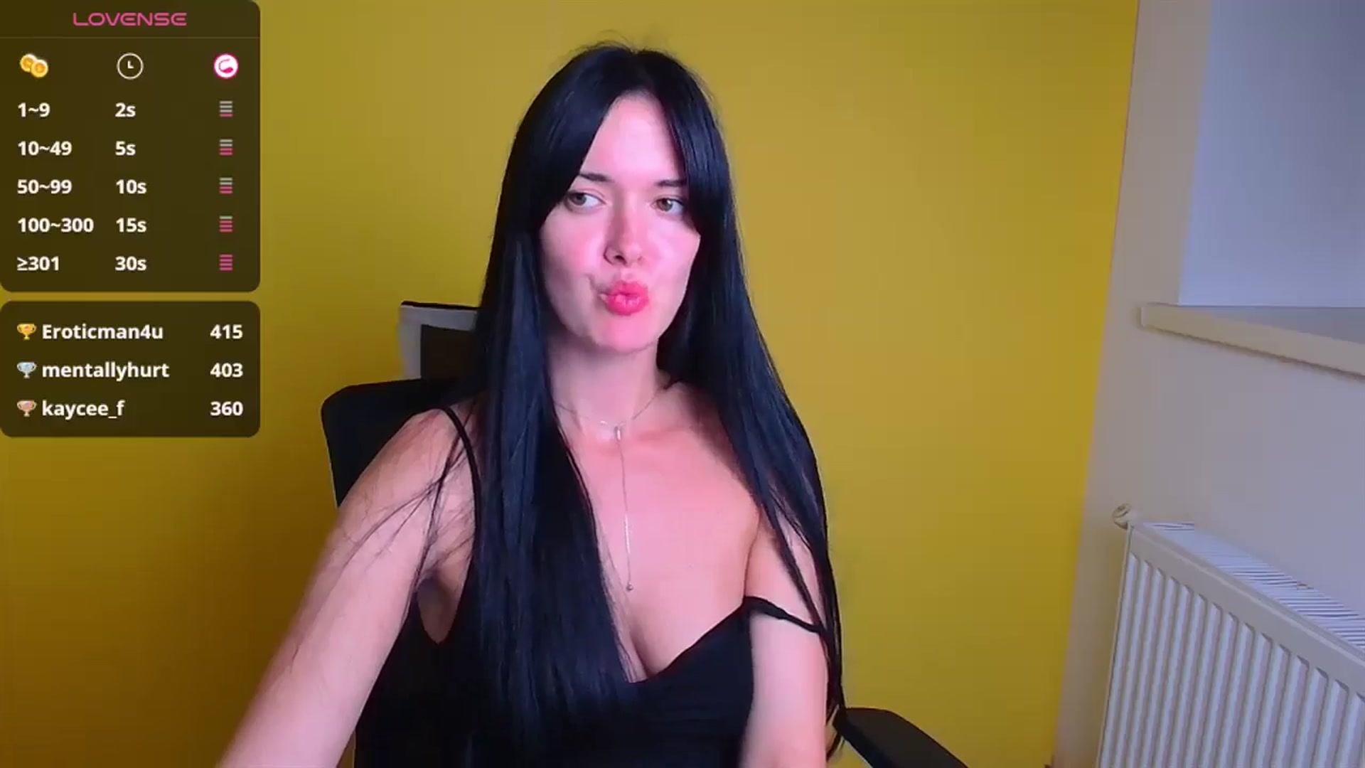 Gallery image thumbnail from Black_Red's myfreecams stream on, 09/27/2024, 14:45 image 13 of 20