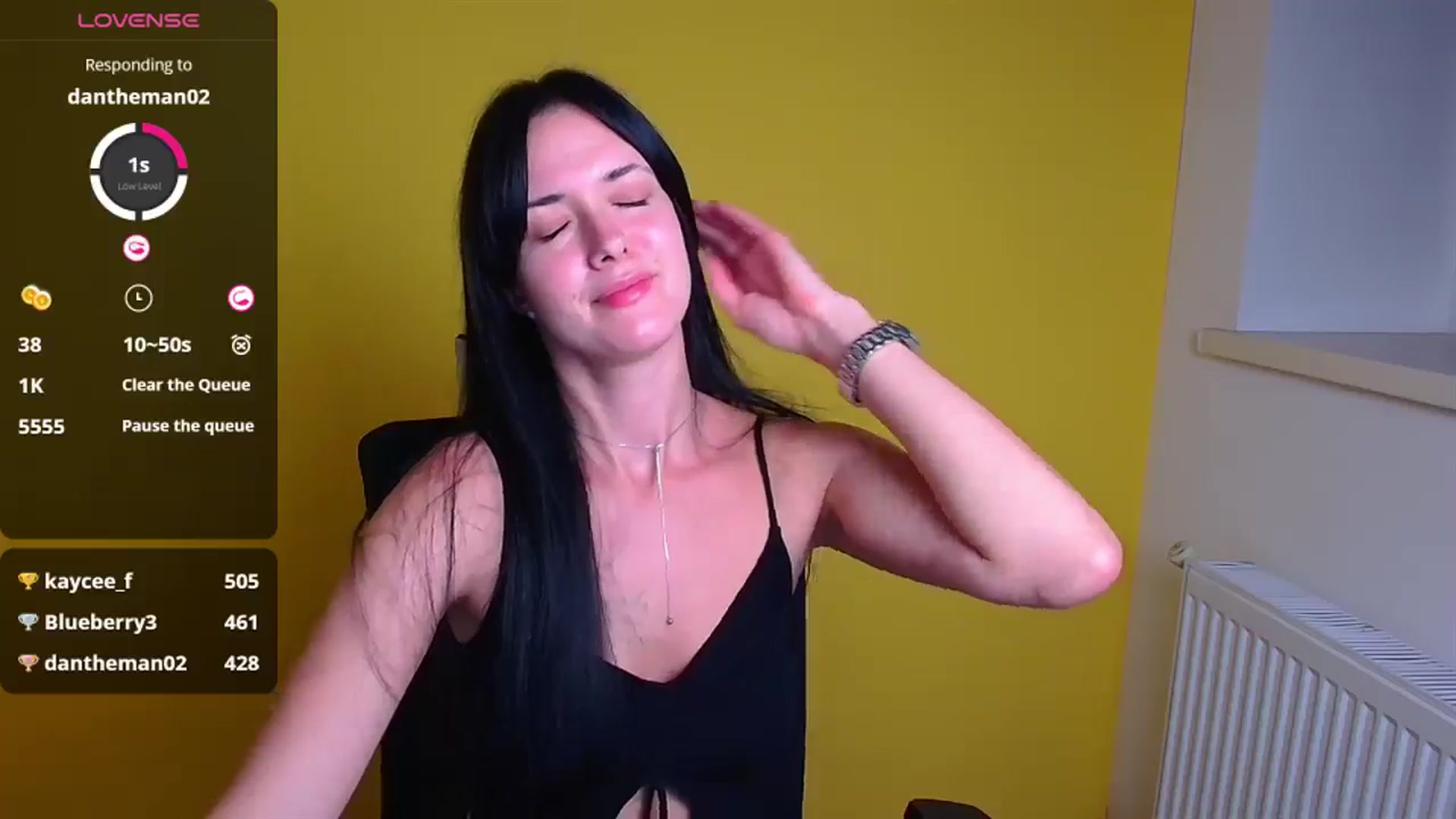 Gallery image thumbnail from Black_Red's myfreecams stream on, 09/27/2024, 15:52 image 12 of 20