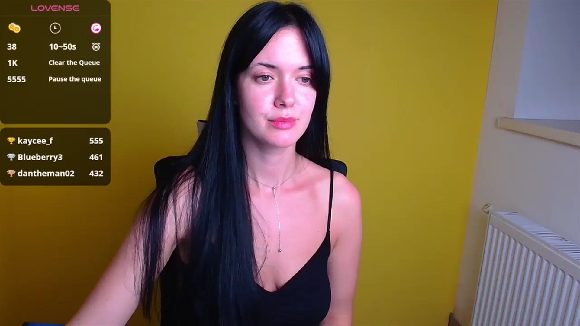 Gallery image thumbnail from Black_Red's myfreecams stream on, 09/27/2024, 16:32 image 16 of 20