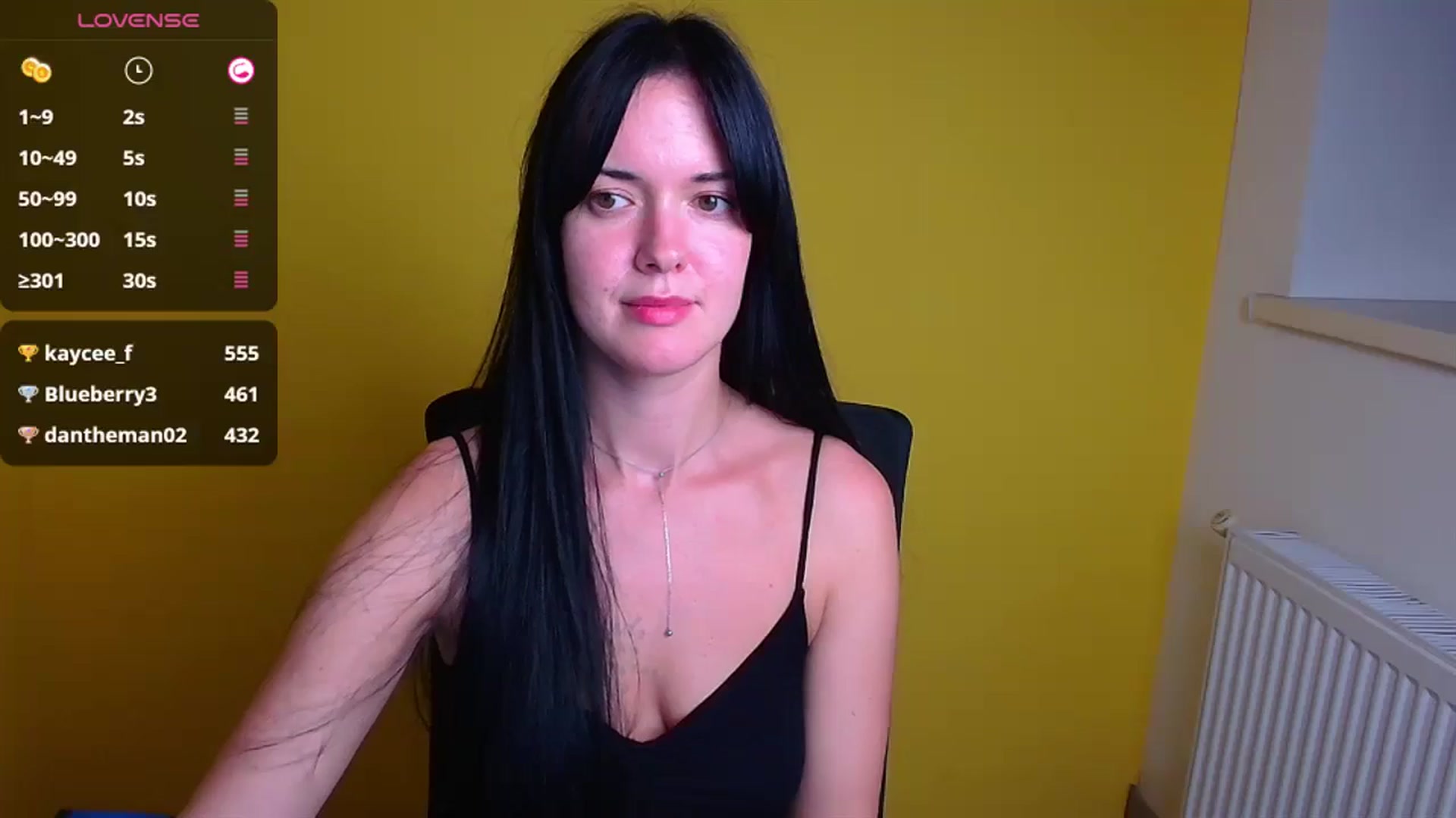 Gallery image thumbnail from Black_Red's myfreecams stream on, 09/27/2024, 16:32 image 11 of 20