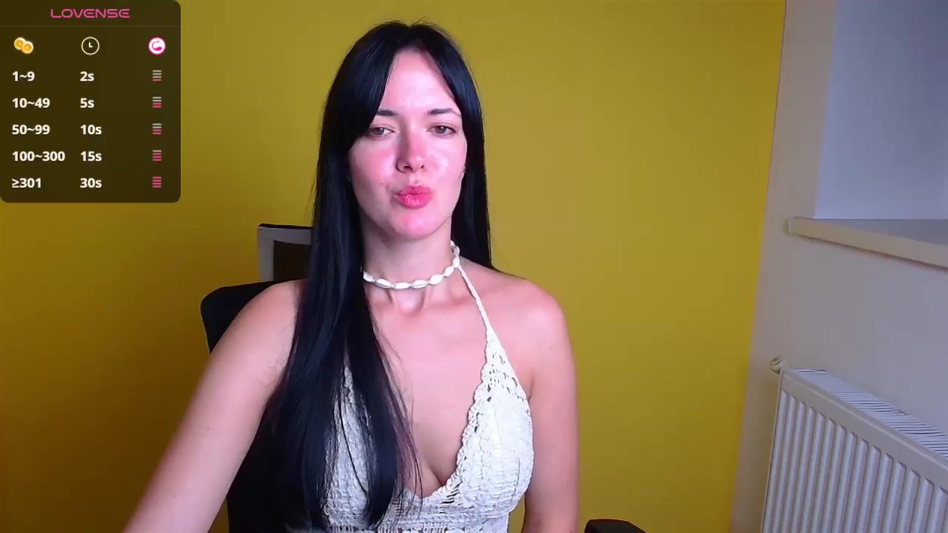 Gallery image thumbnail from Black_Red's myfreecams stream on, 09/28/2024, 08:02 image 2 of 20