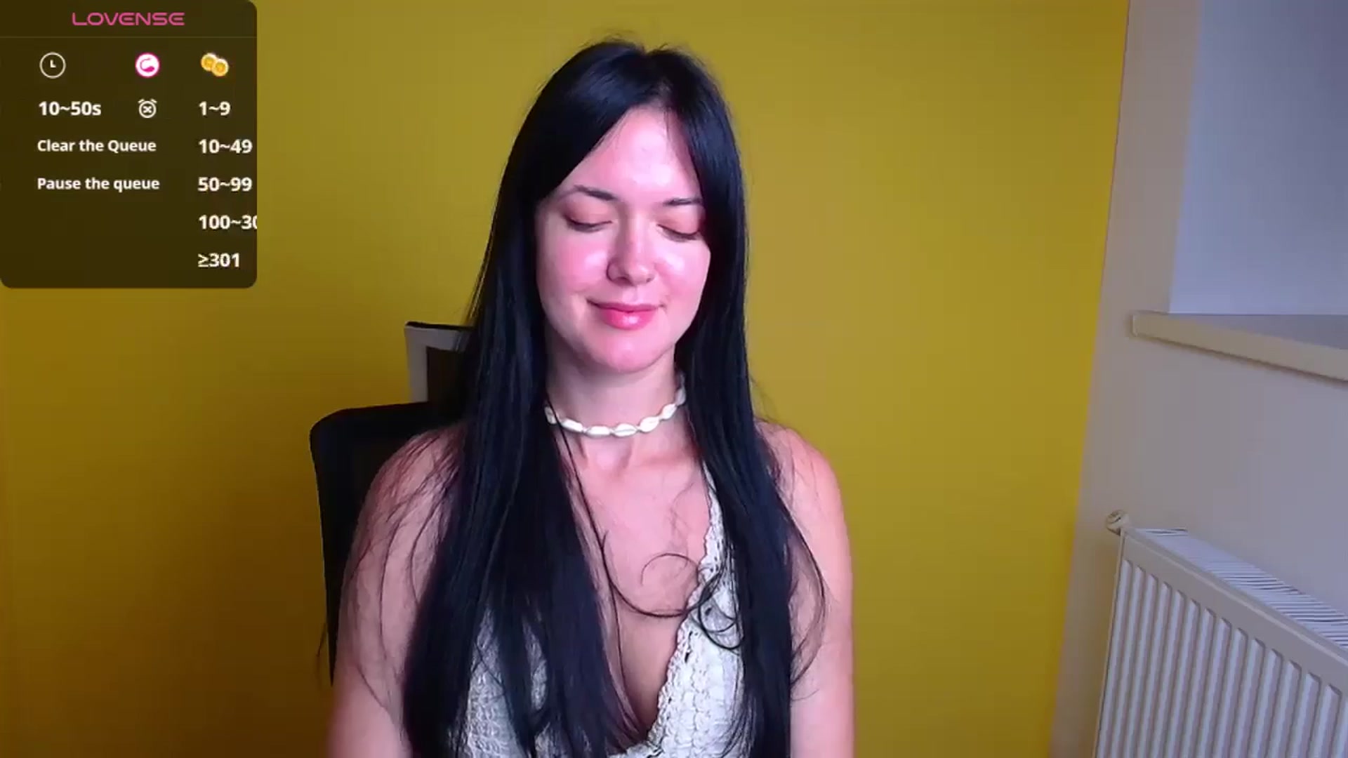 Gallery image thumbnail from Black_Red's myfreecams stream on, 09/28/2024, 08:02 image 15 of 20