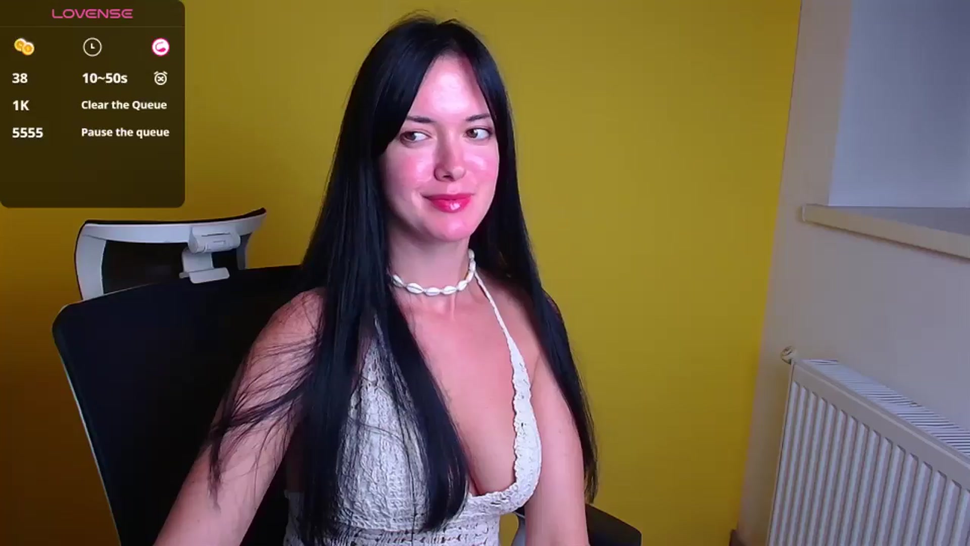 Gallery image thumbnail from Black_Red's myfreecams stream on, 09/28/2024, 09:18 image 2 of 20