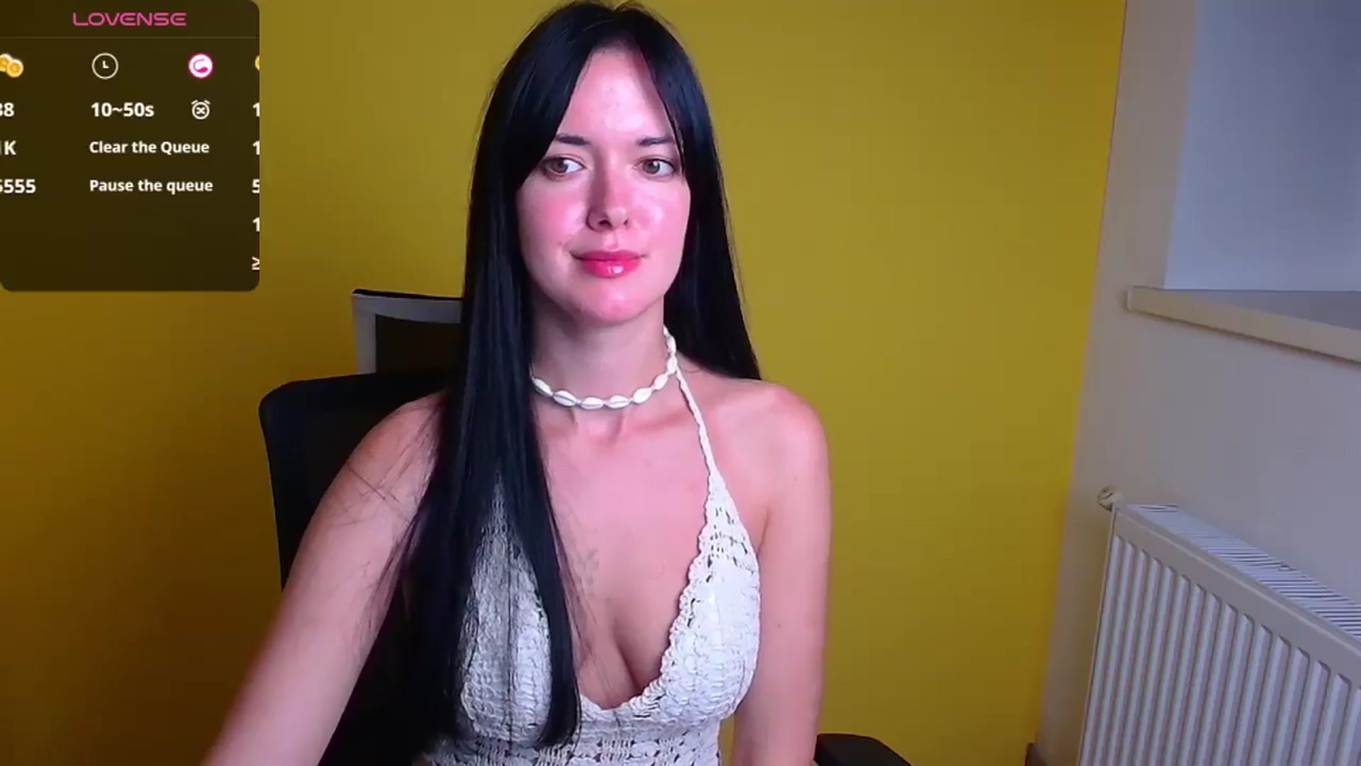 Gallery image thumbnail from Black_Red's myfreecams stream on, 09/28/2024, 09:18 image 4 of 20