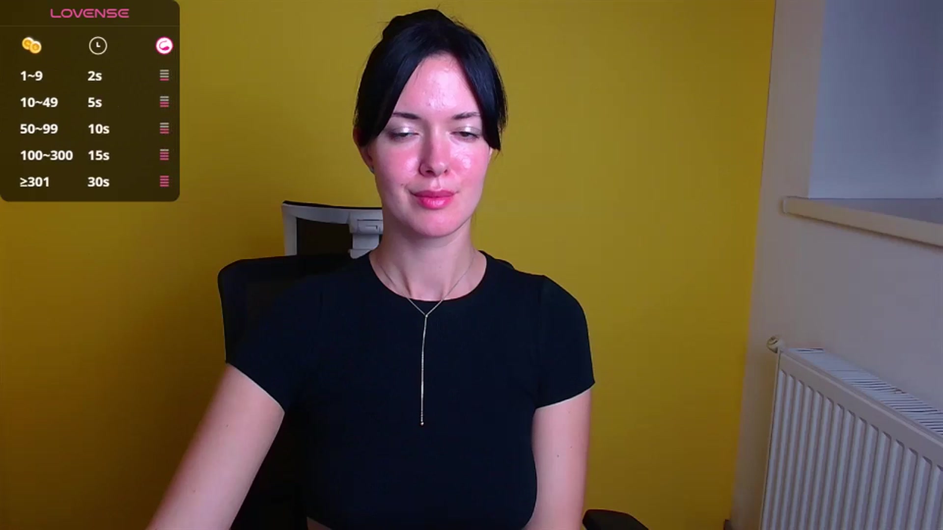 Gallery image thumbnail from Black_Red's myfreecams stream on, 09/29/2024, 08:26 image 18 of 20