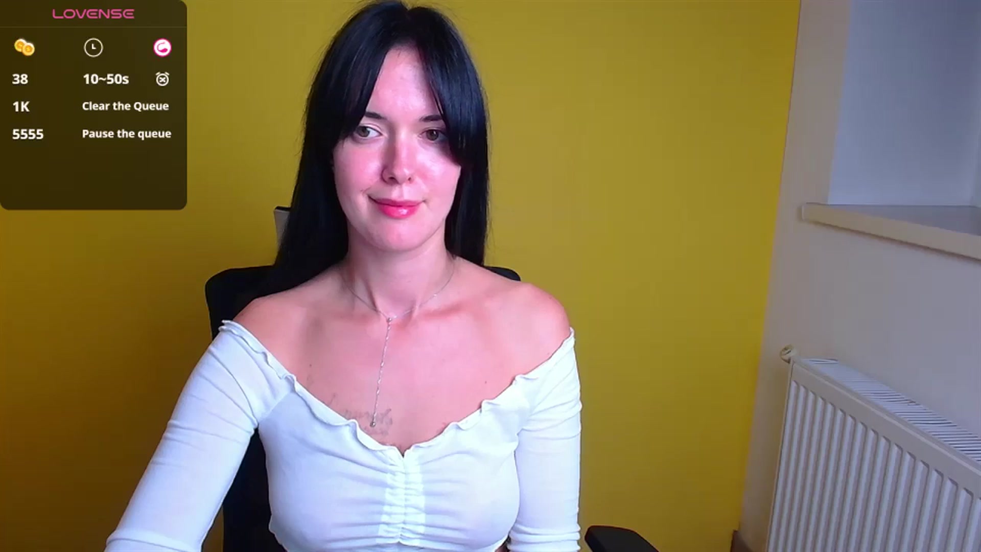 Gallery image thumbnail from Black_Red's myfreecams stream on, 10/04/2024, 13:45 image 6 of 20