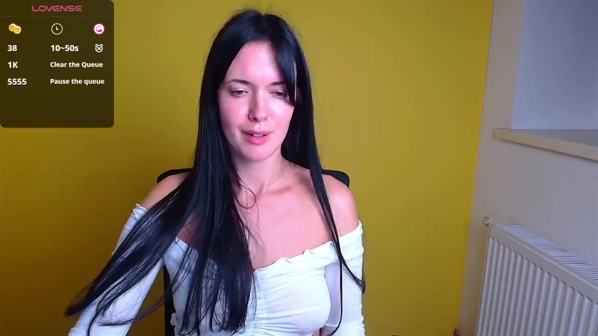 Gallery image thumbnail from Black_Red's myfreecams stream on, 10/04/2024, 15:57 image 18 of 20