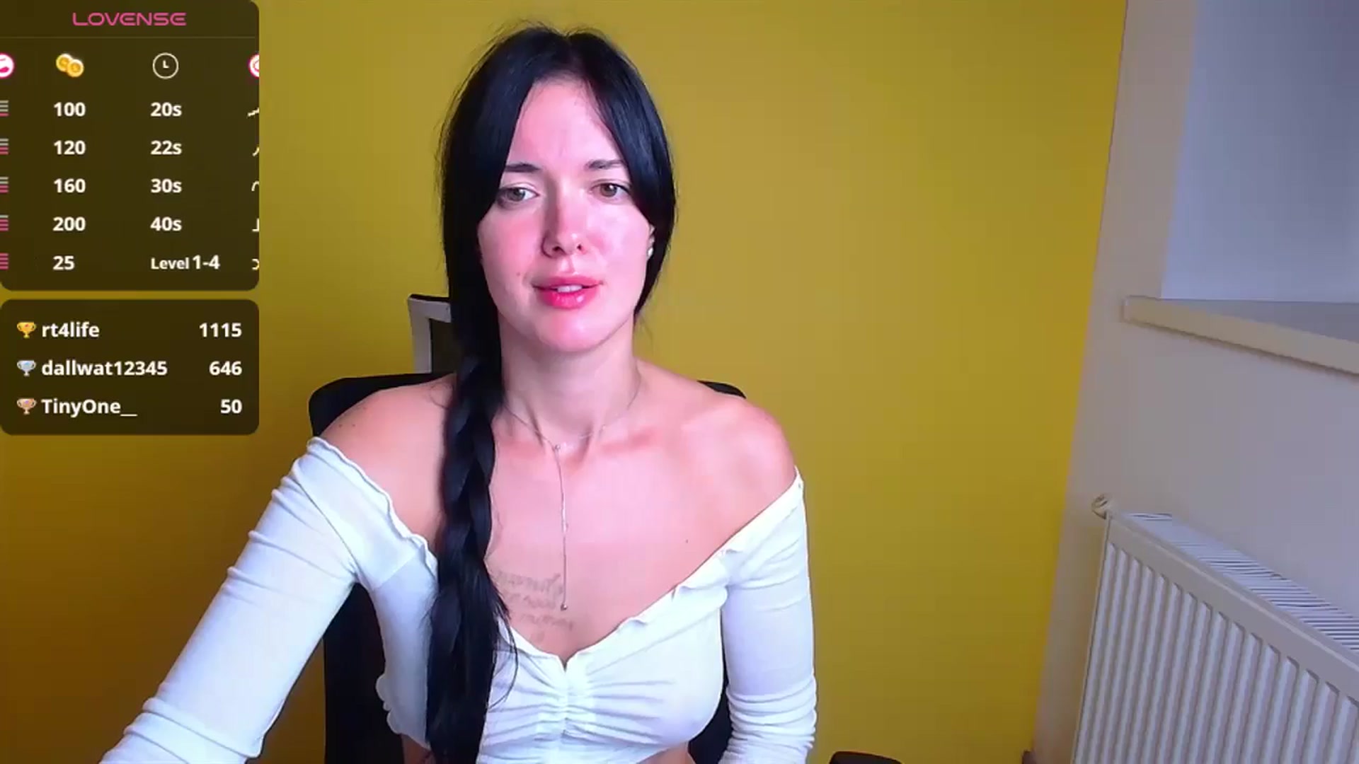 Gallery image thumbnail from Black_Red's myfreecams stream on, 10/05/2024, 08:56 image 15 of 20