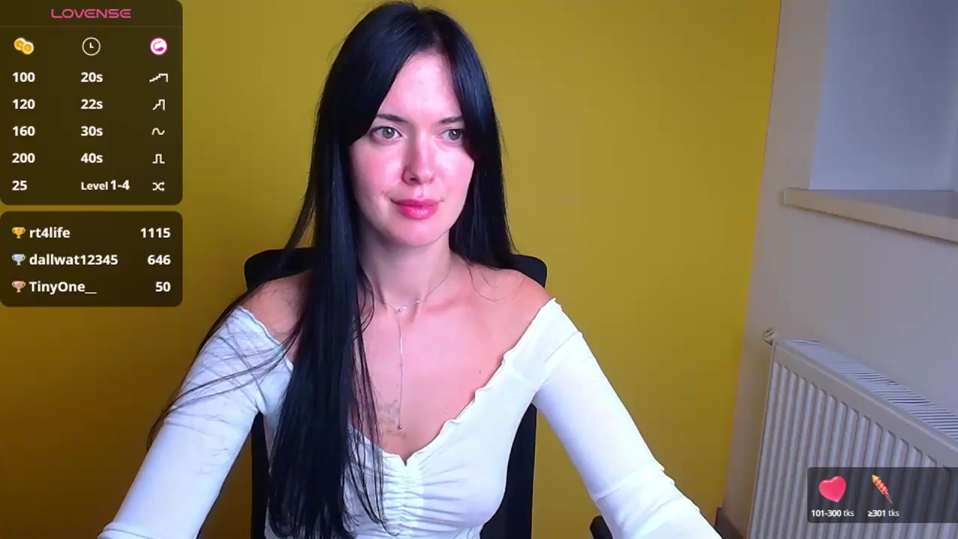 Gallery image thumbnail from Black_Red's myfreecams stream on, 10/05/2024, 10:29 image 18 of 20