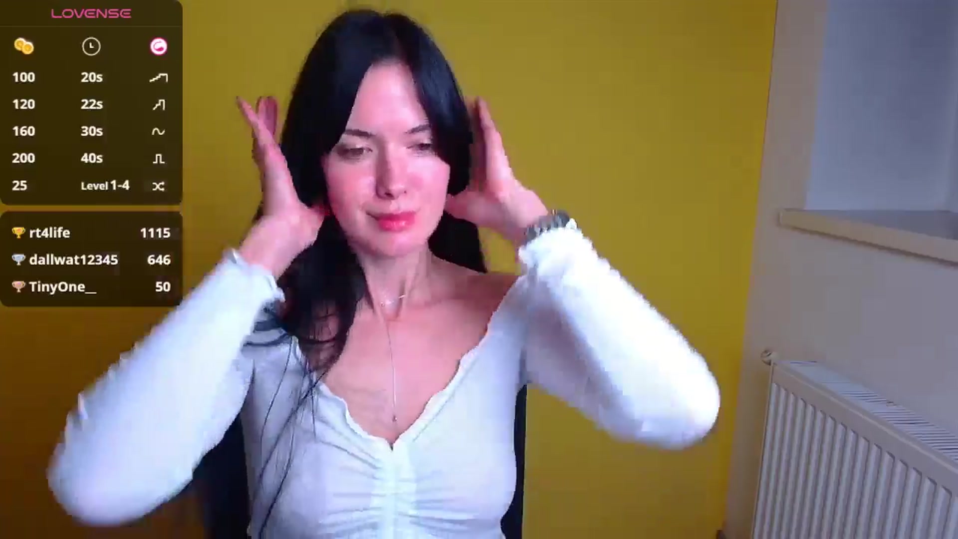 Gallery image thumbnail from Black_Red's myfreecams stream on, 10/05/2024, 10:29 image 6 of 20