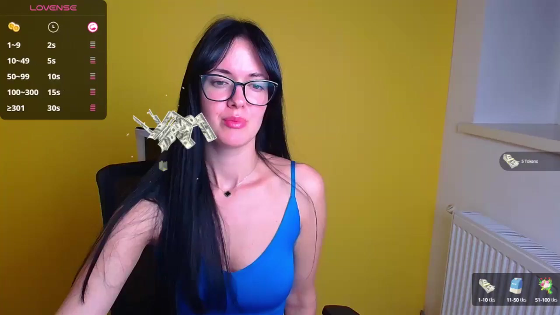Gallery image thumbnail from Black_Red's myfreecams stream on, 10/06/2024, 09:16 image 13 of 20