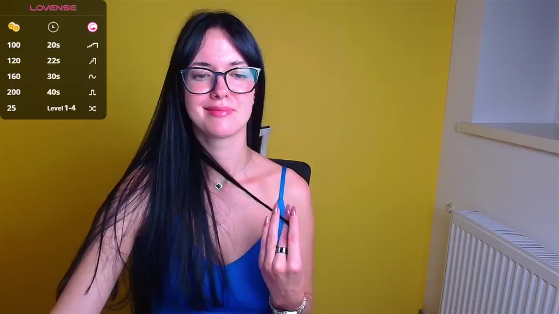 Gallery image thumbnail from Black_Red's myfreecams stream on, 10/06/2024, 09:16 image 16 of 20