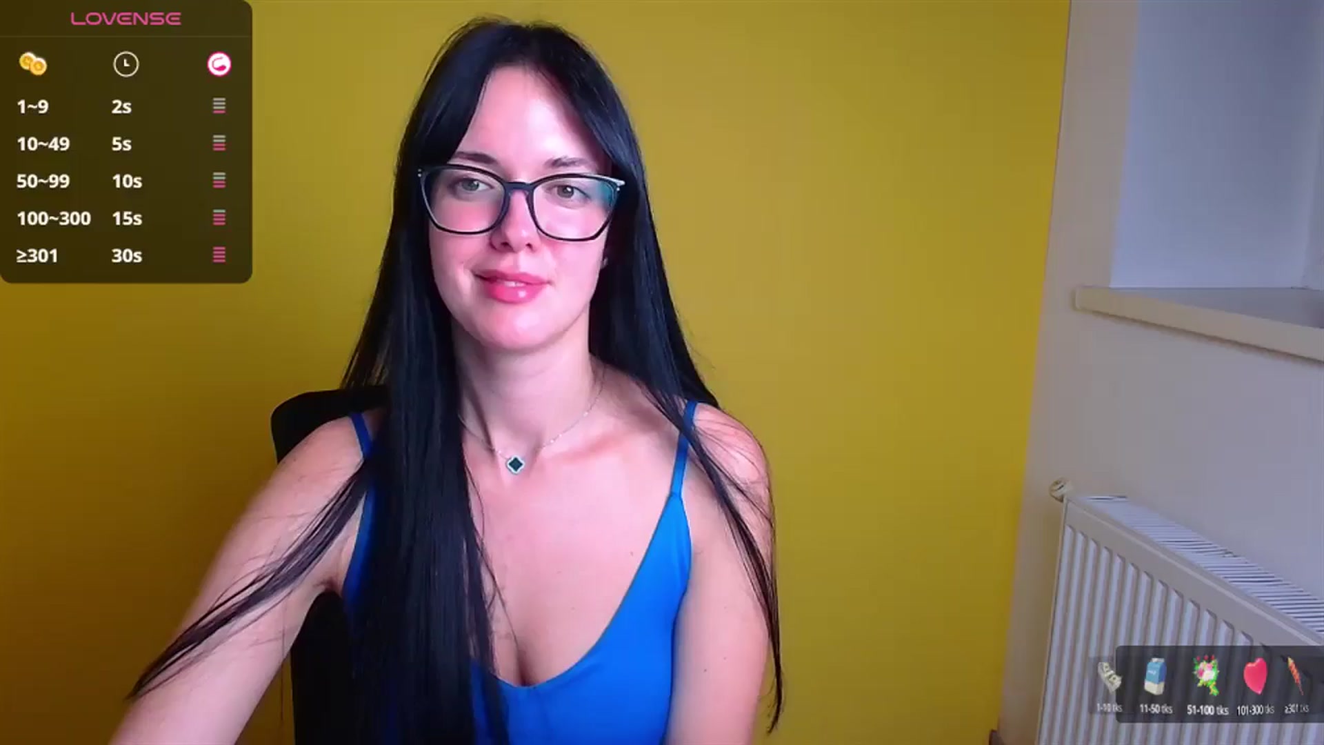 Gallery image thumbnail from Black_Red's myfreecams stream on, 10/06/2024, 10:49 image 11 of 20
