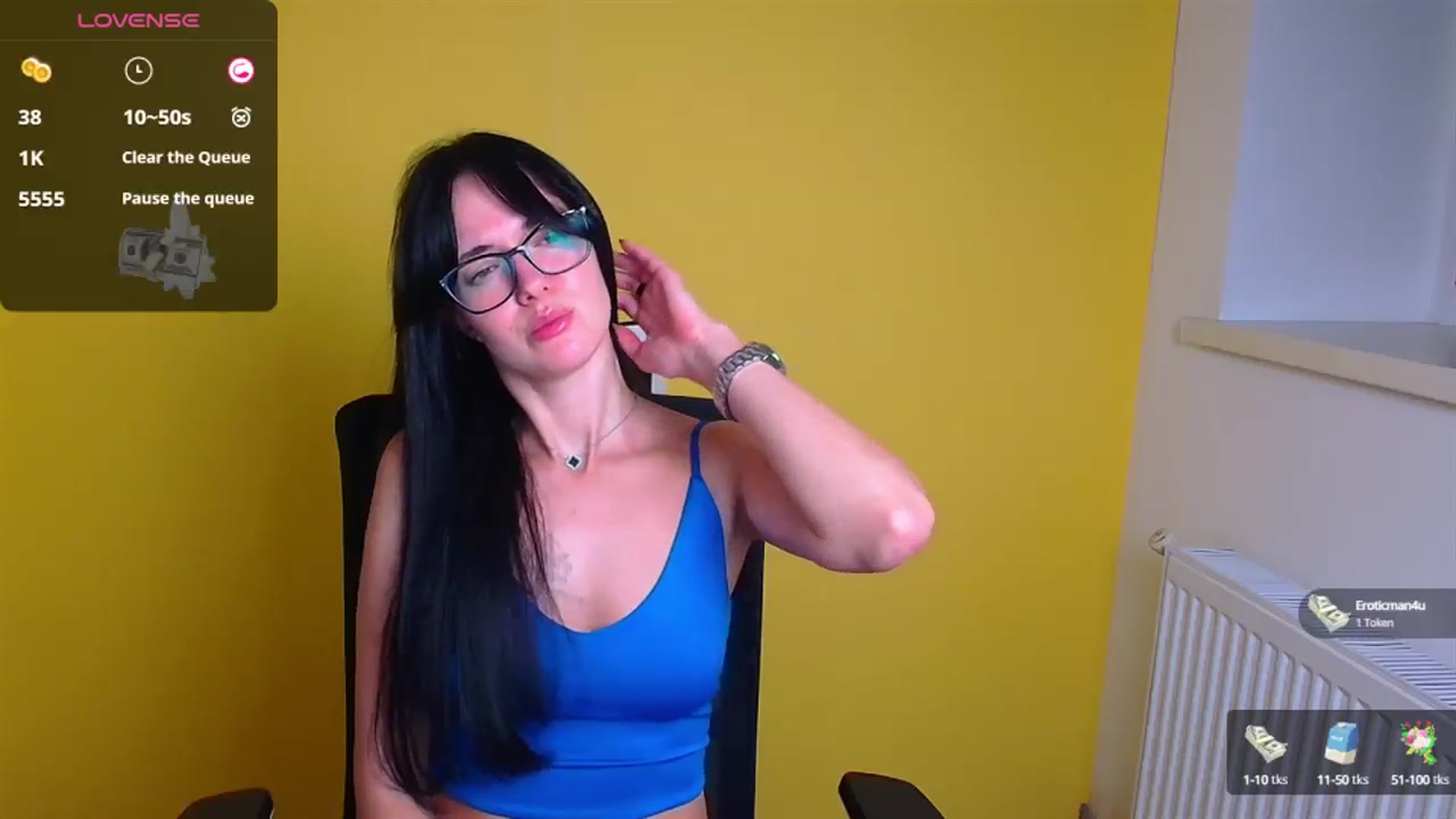 Gallery image thumbnail from Black_Red's myfreecams stream on, 10/06/2024, 12:28 image 6 of 20