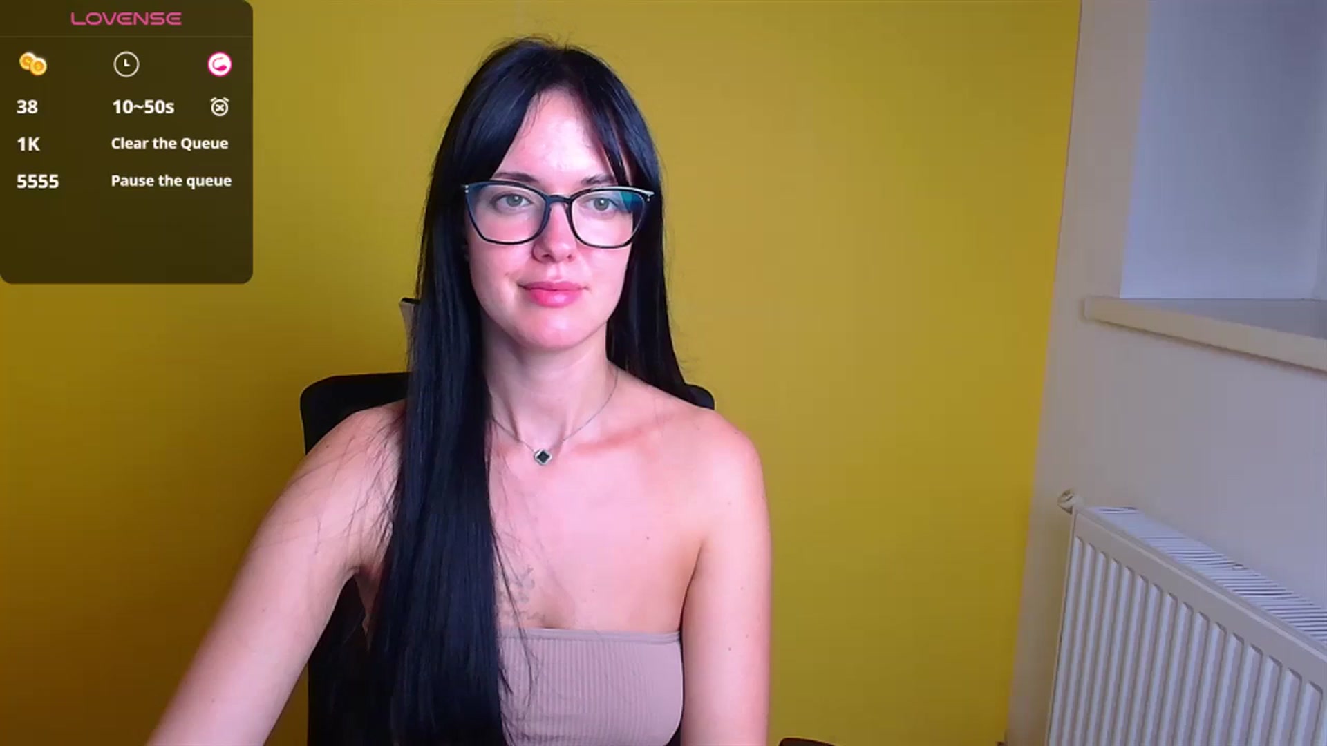 Gallery image thumbnail from Black_Red's myfreecams stream on, 10/06/2024, 13:16 image 19 of 20