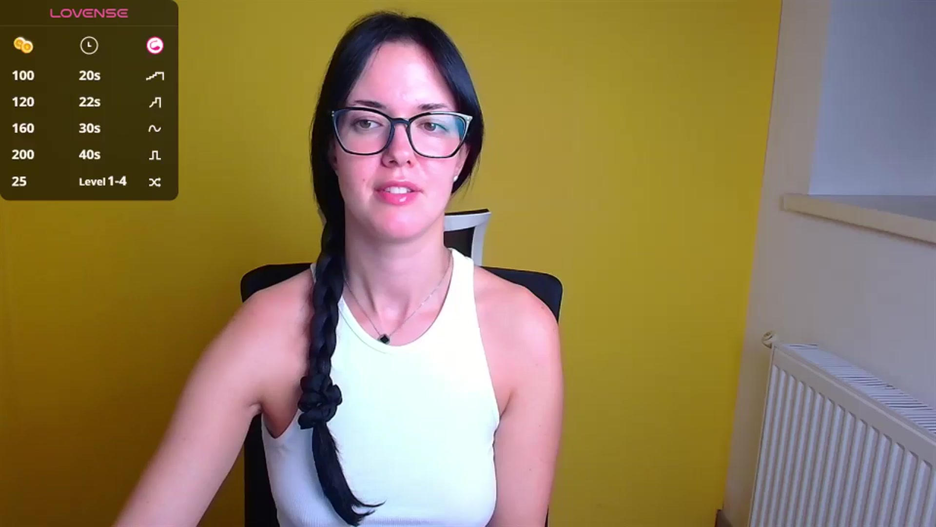 Gallery image thumbnail from Black_Red's myfreecams stream on, 10/07/2024, 22:52 image 8 of 20