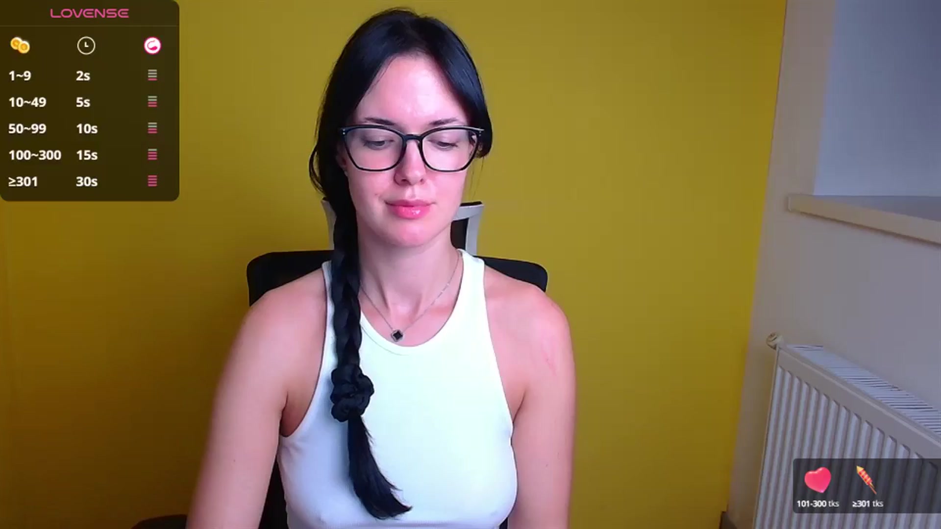 Gallery image thumbnail from Black_Red's myfreecams stream on, 10/07/2024, 22:52 image 1 of 20