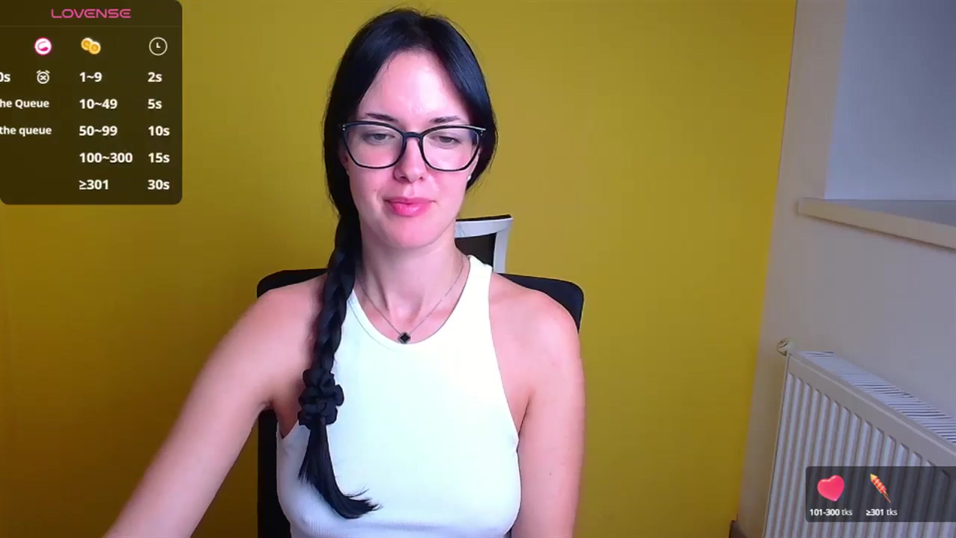 Gallery image thumbnail from Black_Red's myfreecams stream on, 10/07/2024, 22:52 image 16 of 20