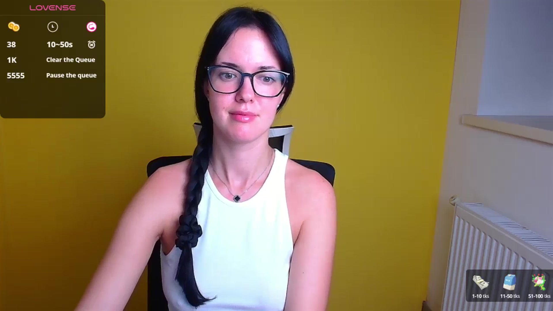 Gallery image thumbnail from Black_Red's myfreecams stream on, 10/07/2024, 22:52 image 15 of 20
