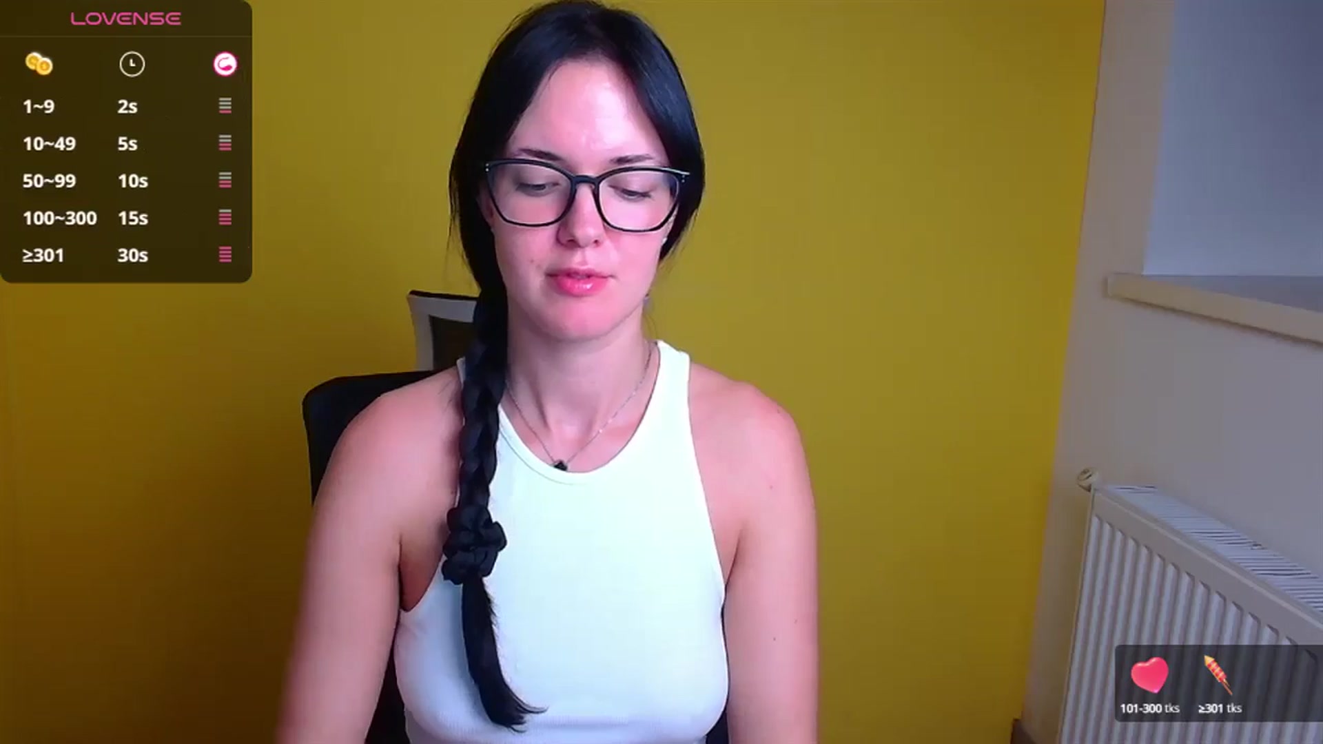 Gallery image thumbnail from Black_Red's myfreecams stream on, 10/07/2024, 22:52 image 6 of 20