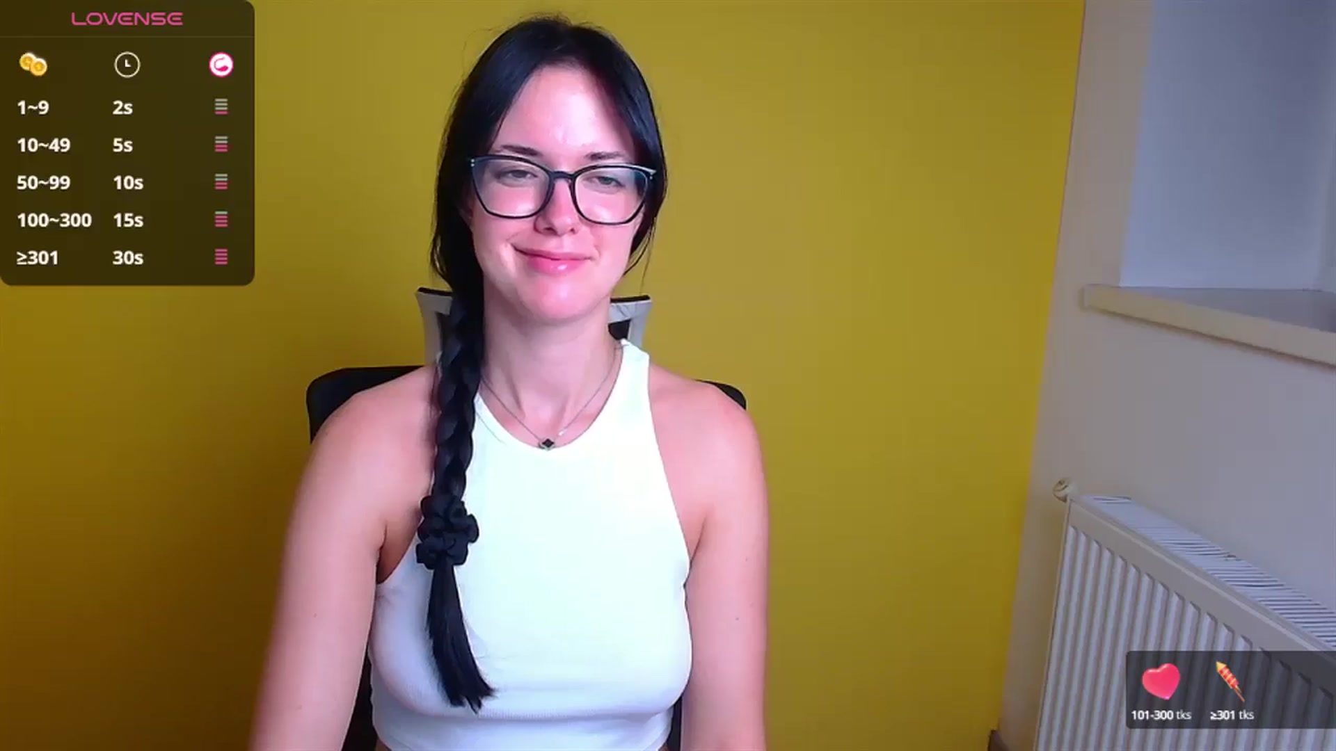 Gallery image thumbnail from Black_Red's myfreecams stream on, 10/08/2024, 01:16 image 5 of 20