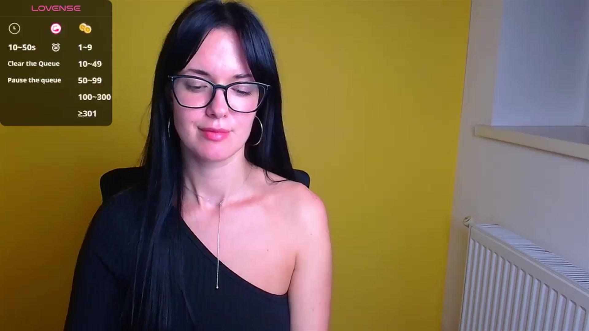 Gallery image thumbnail from Black_Red's myfreecams stream on, 10/11/2024, 13:52 image 16 of 20