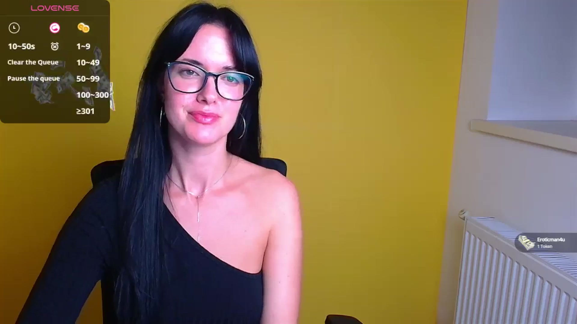Gallery image thumbnail from Black_Red's myfreecams stream on, 10/11/2024, 15:08 image 5 of 20