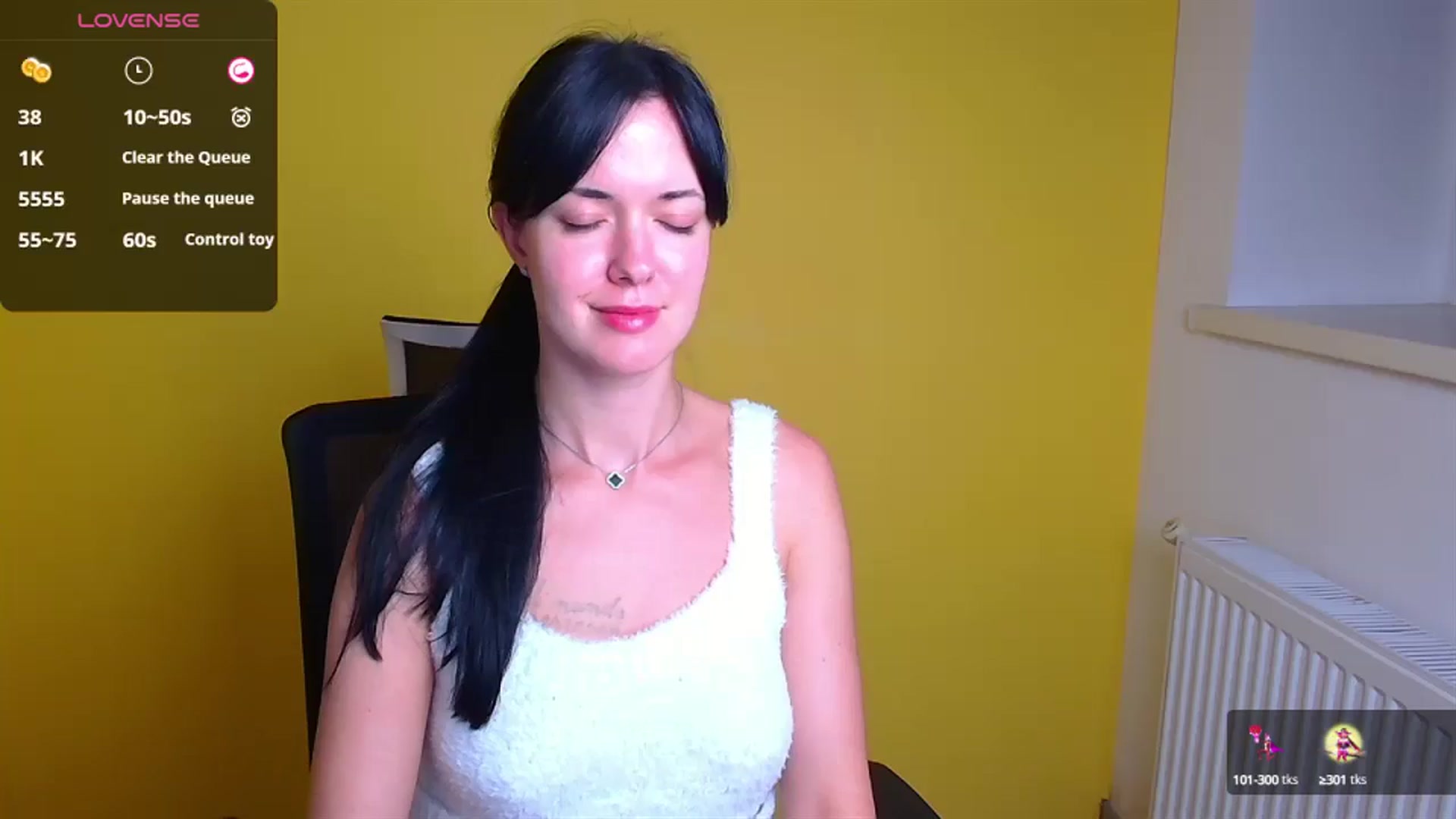 Gallery image thumbnail from Black_Red's myfreecams stream on, 10/13/2024, 12:29 image 1 of 20